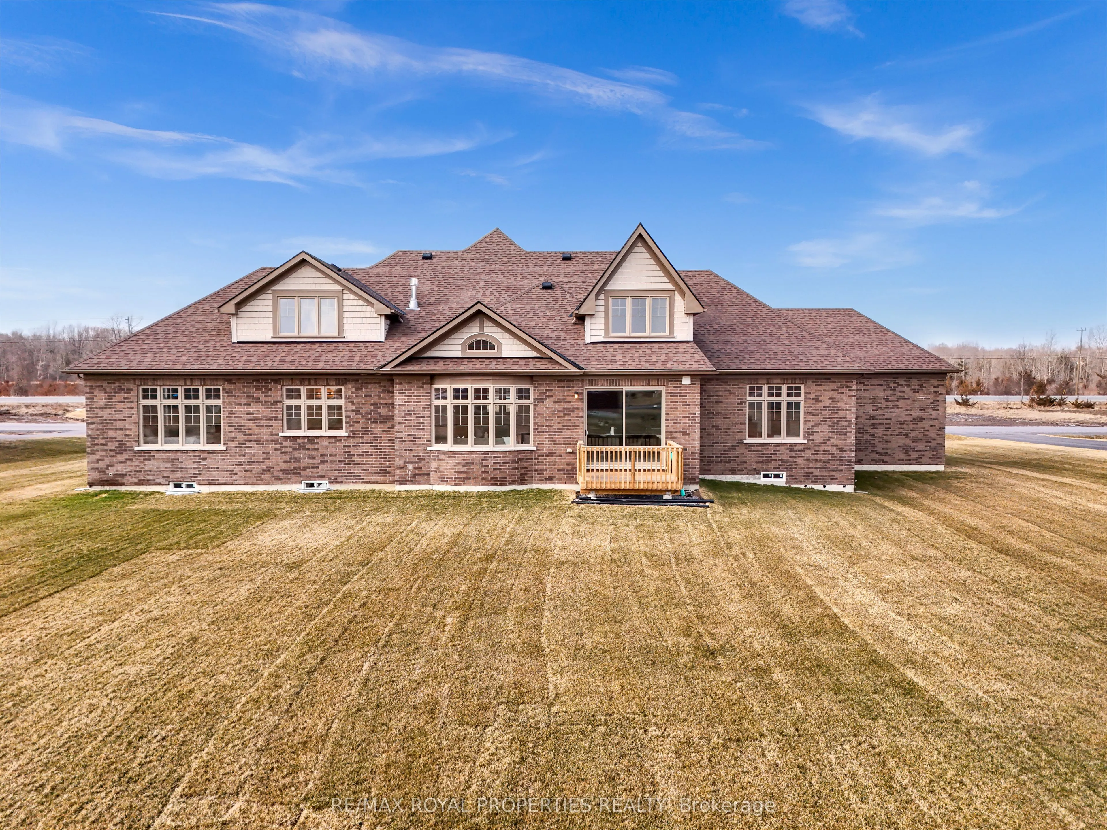 8 Skyvue Crescent