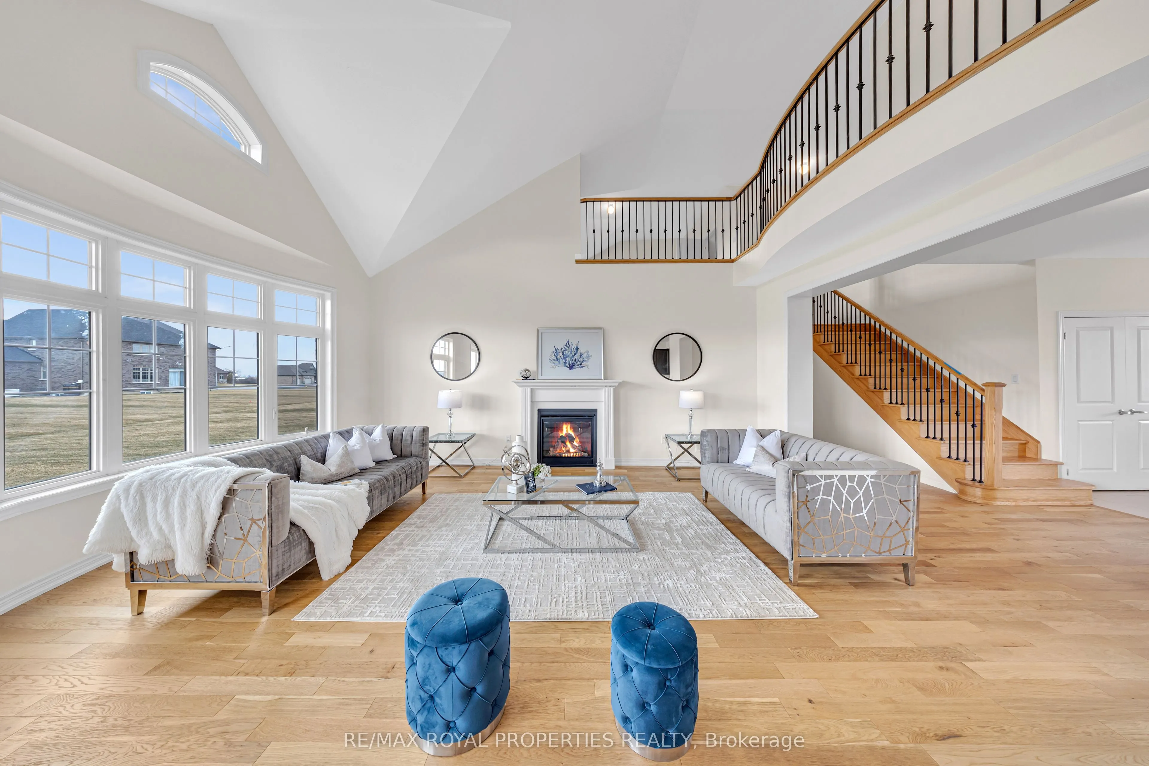 8 Skyvue Crescent