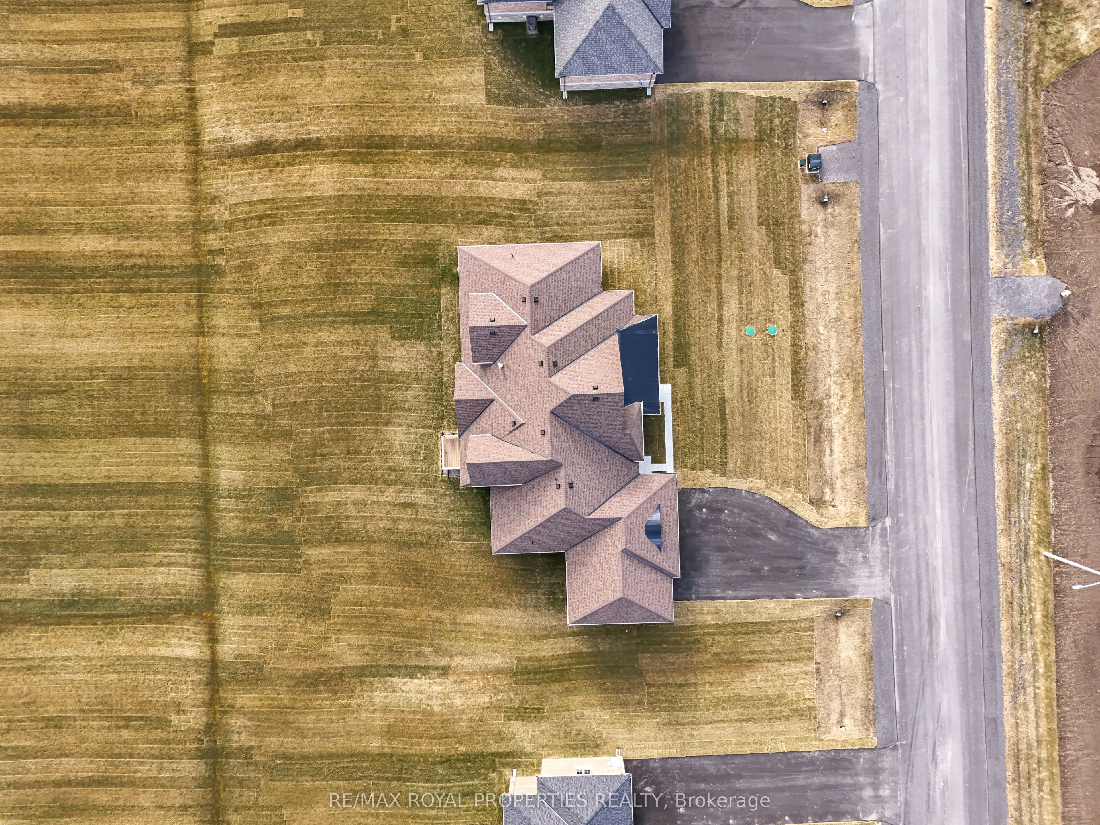 8 Skyvue Crescent