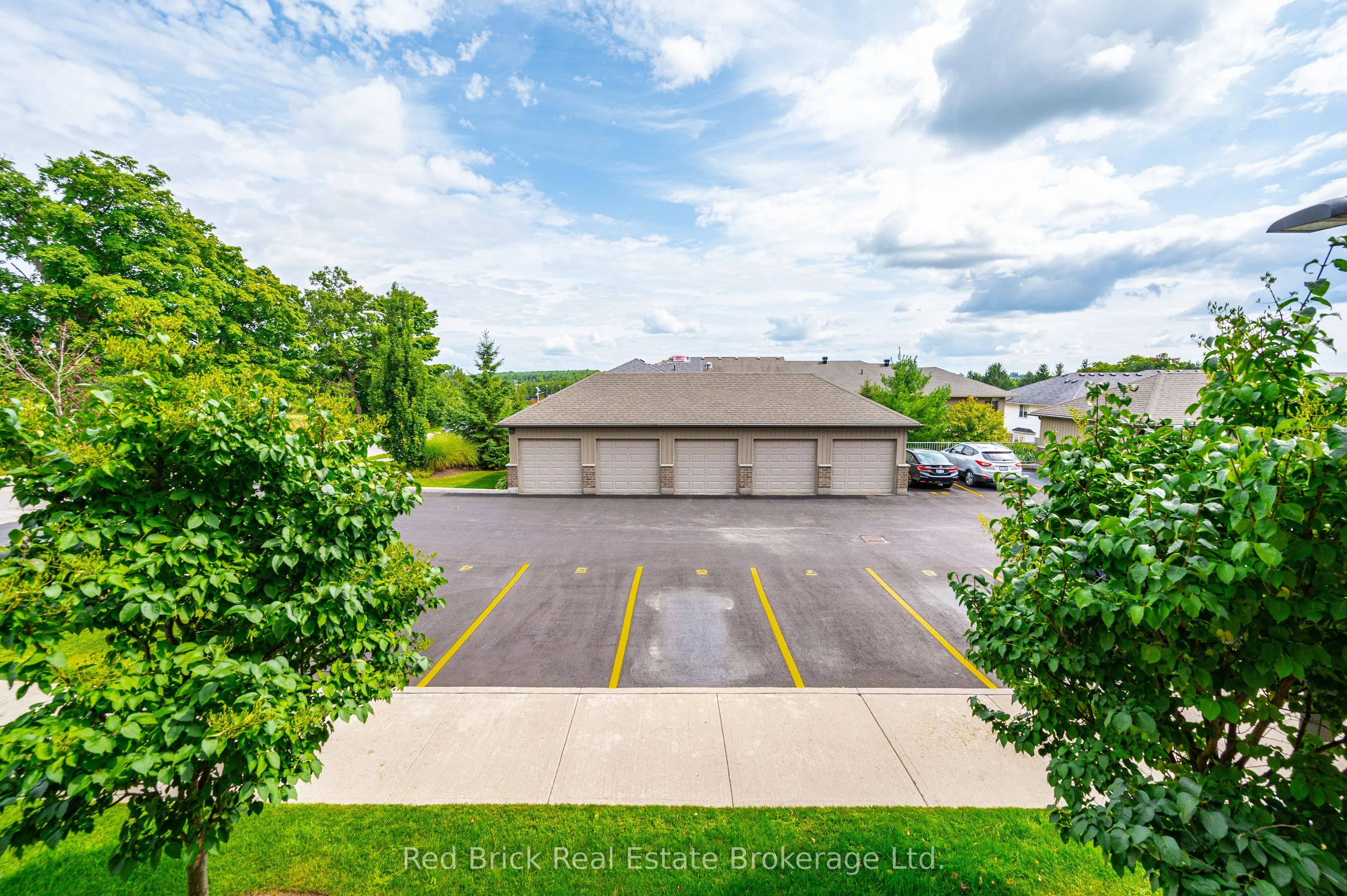 6492 Gerrie Road #207