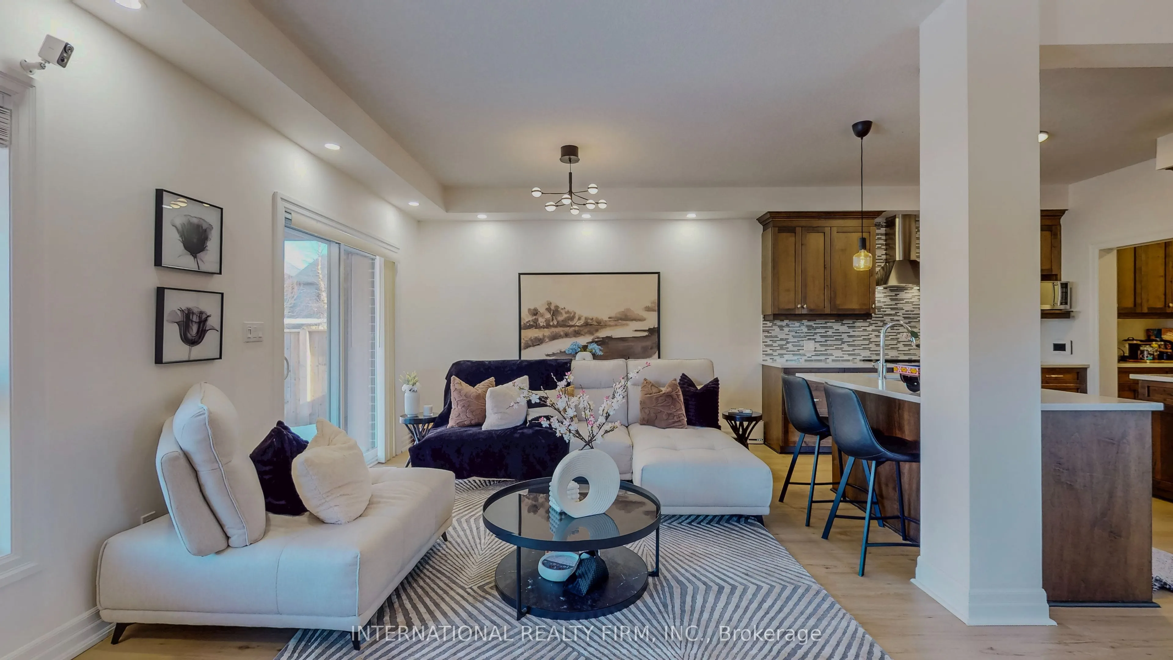 275 Falconridge Drive