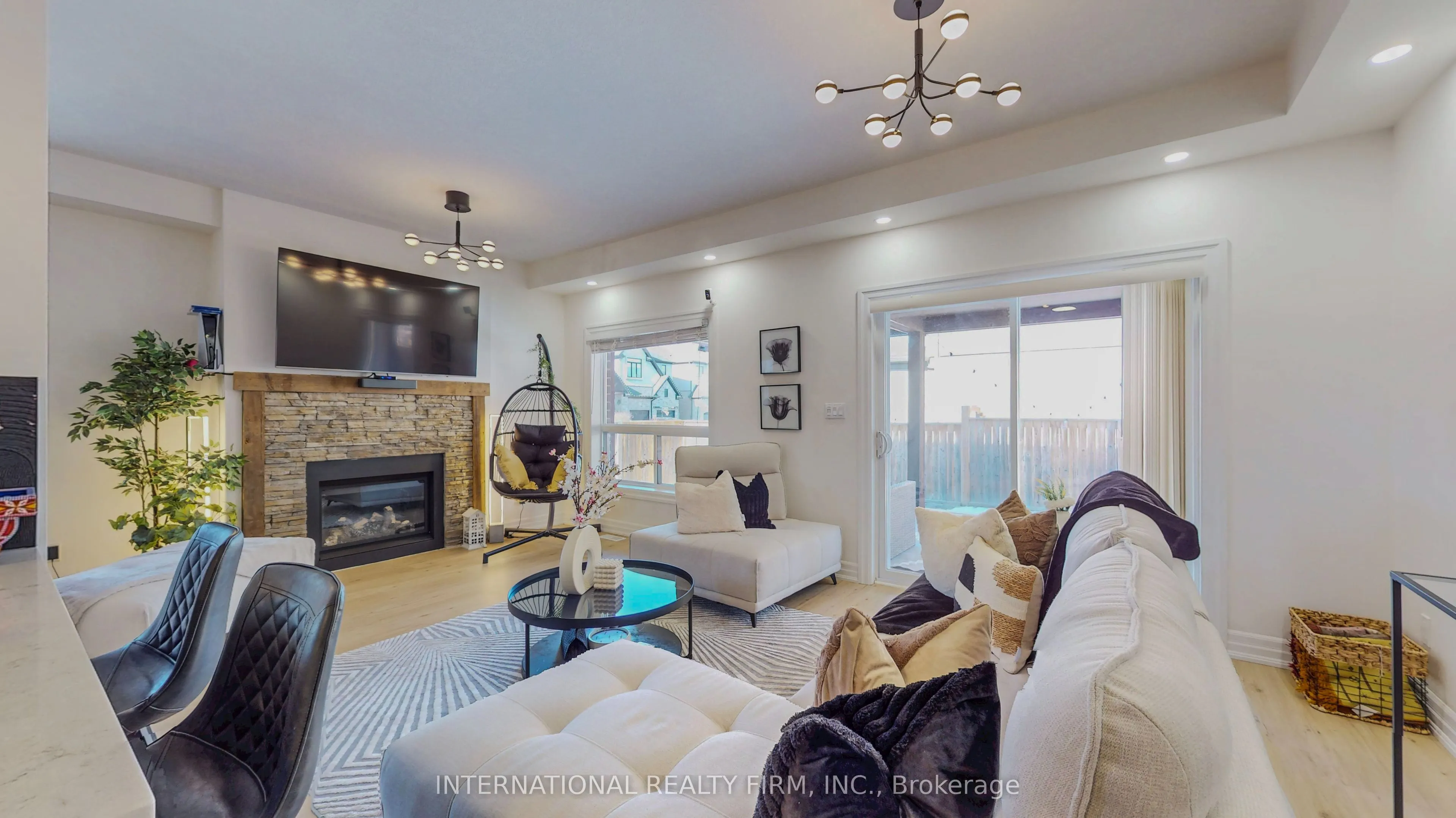 275 Falconridge Drive
