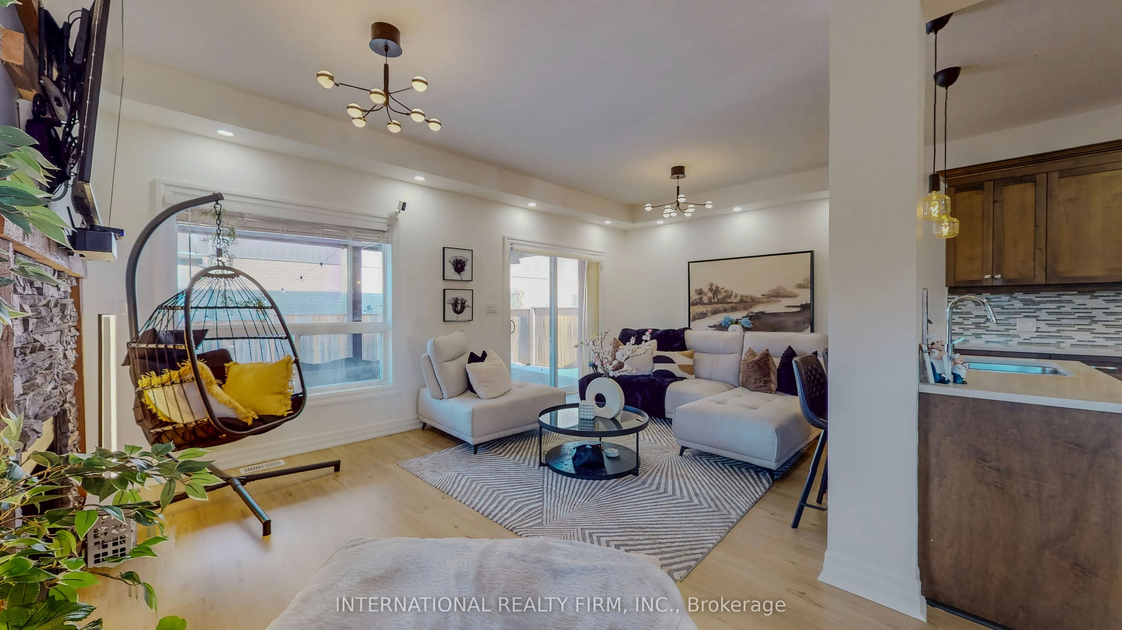 275 Falconridge Drive