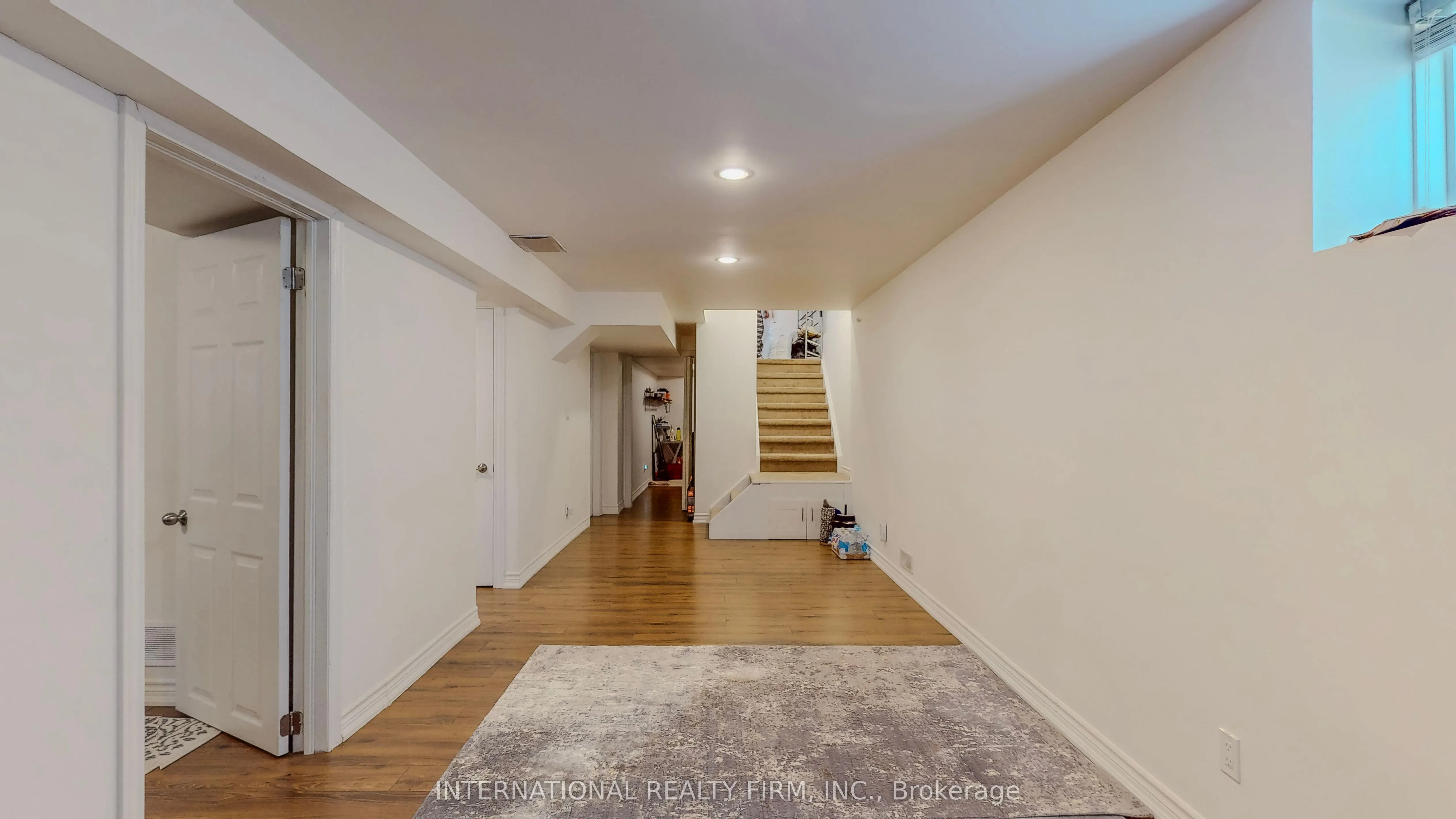 275 Falconridge Drive