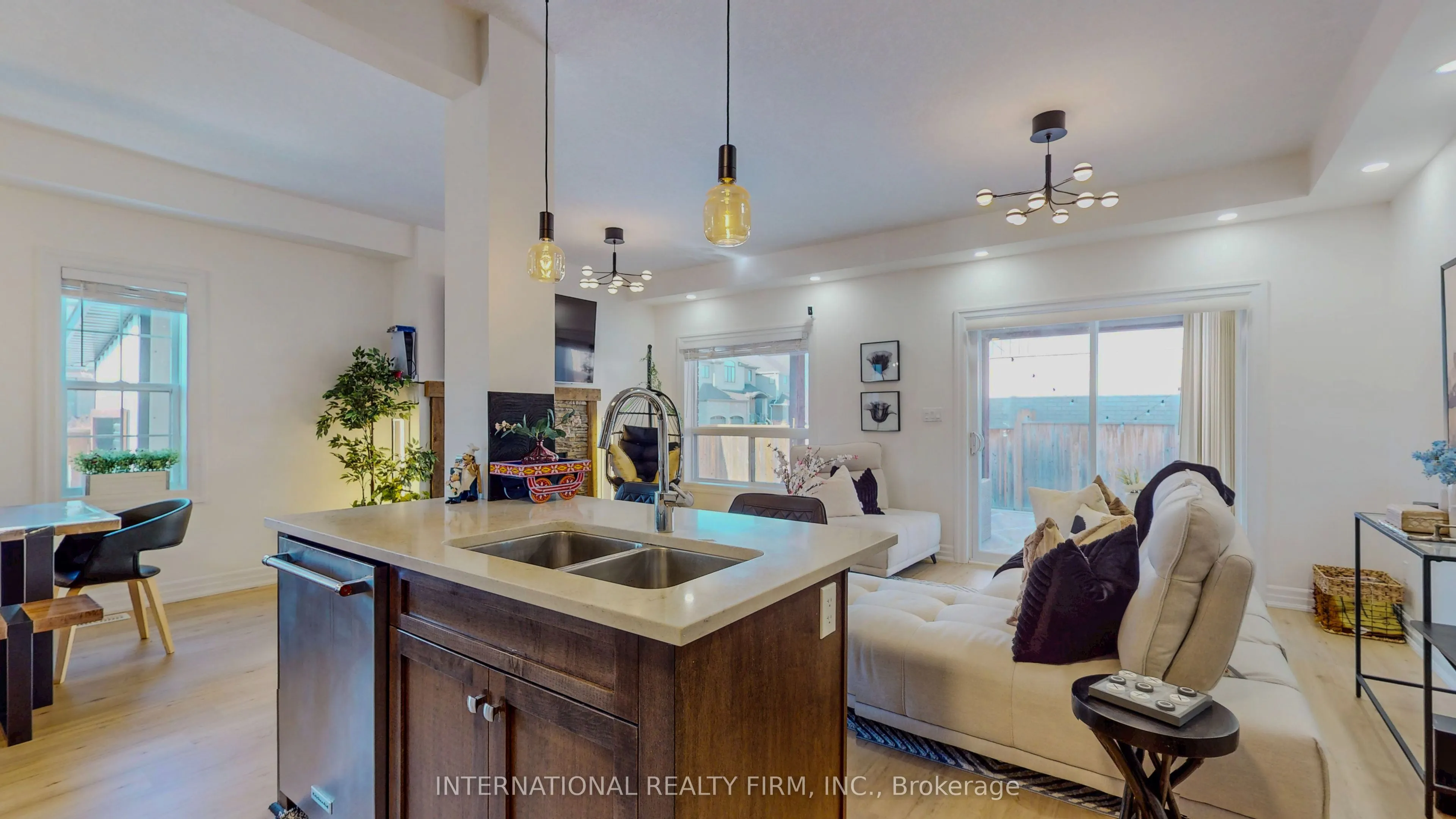 275 Falconridge Drive