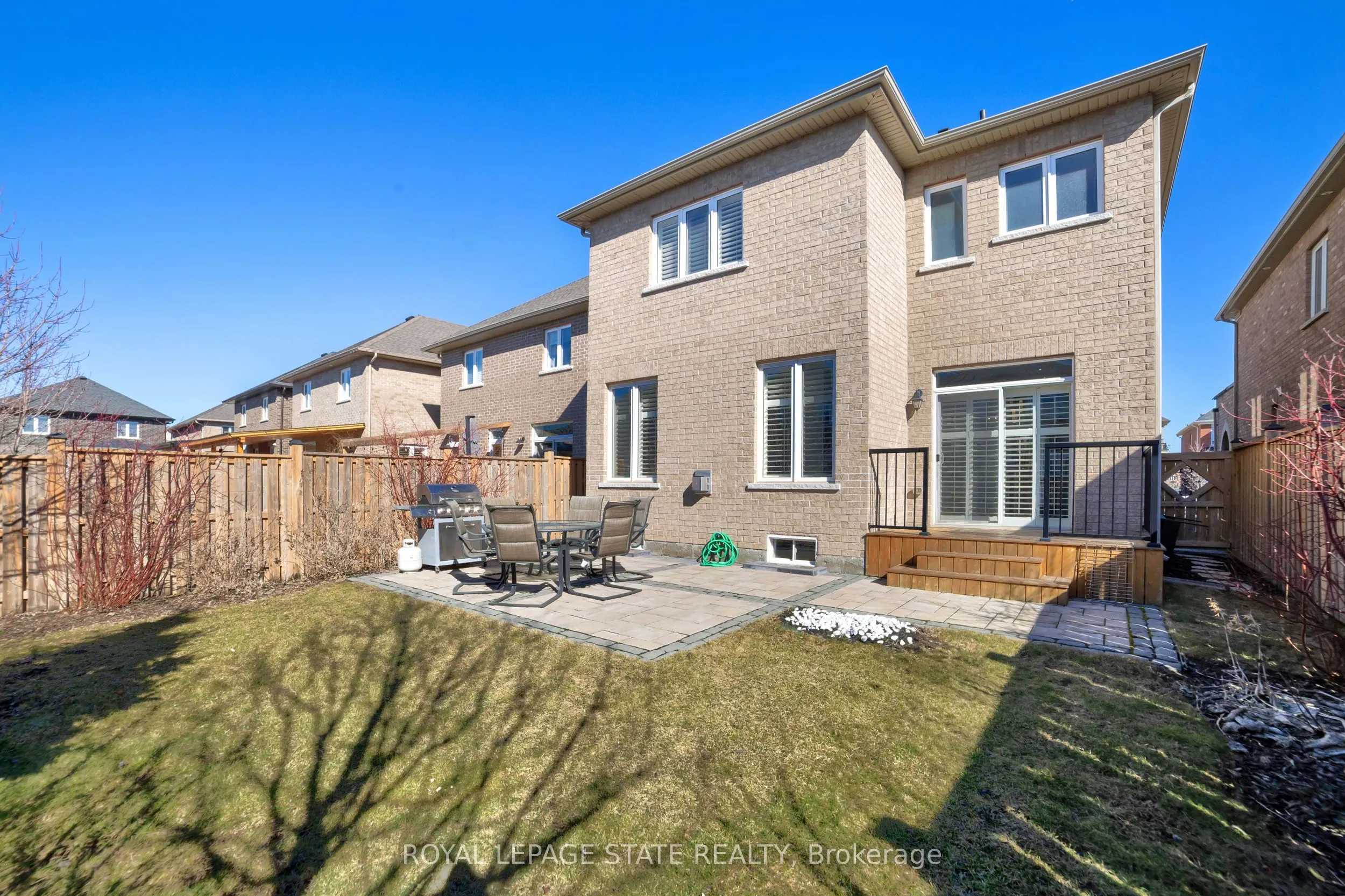 51 Narbonne Crescent
