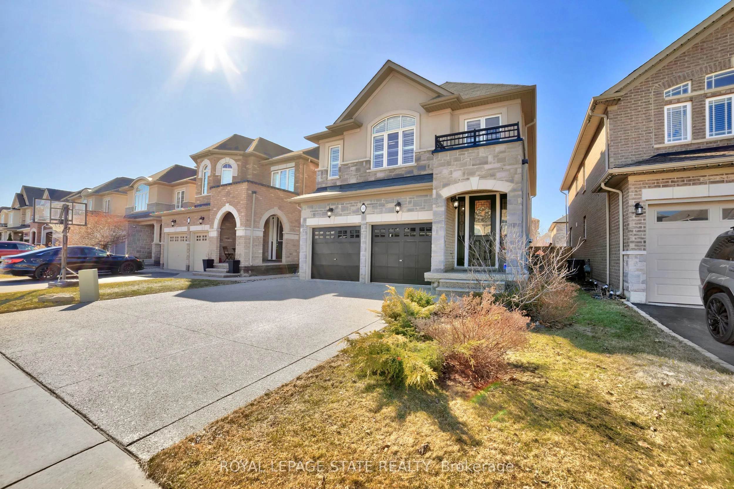 51 Narbonne Crescent