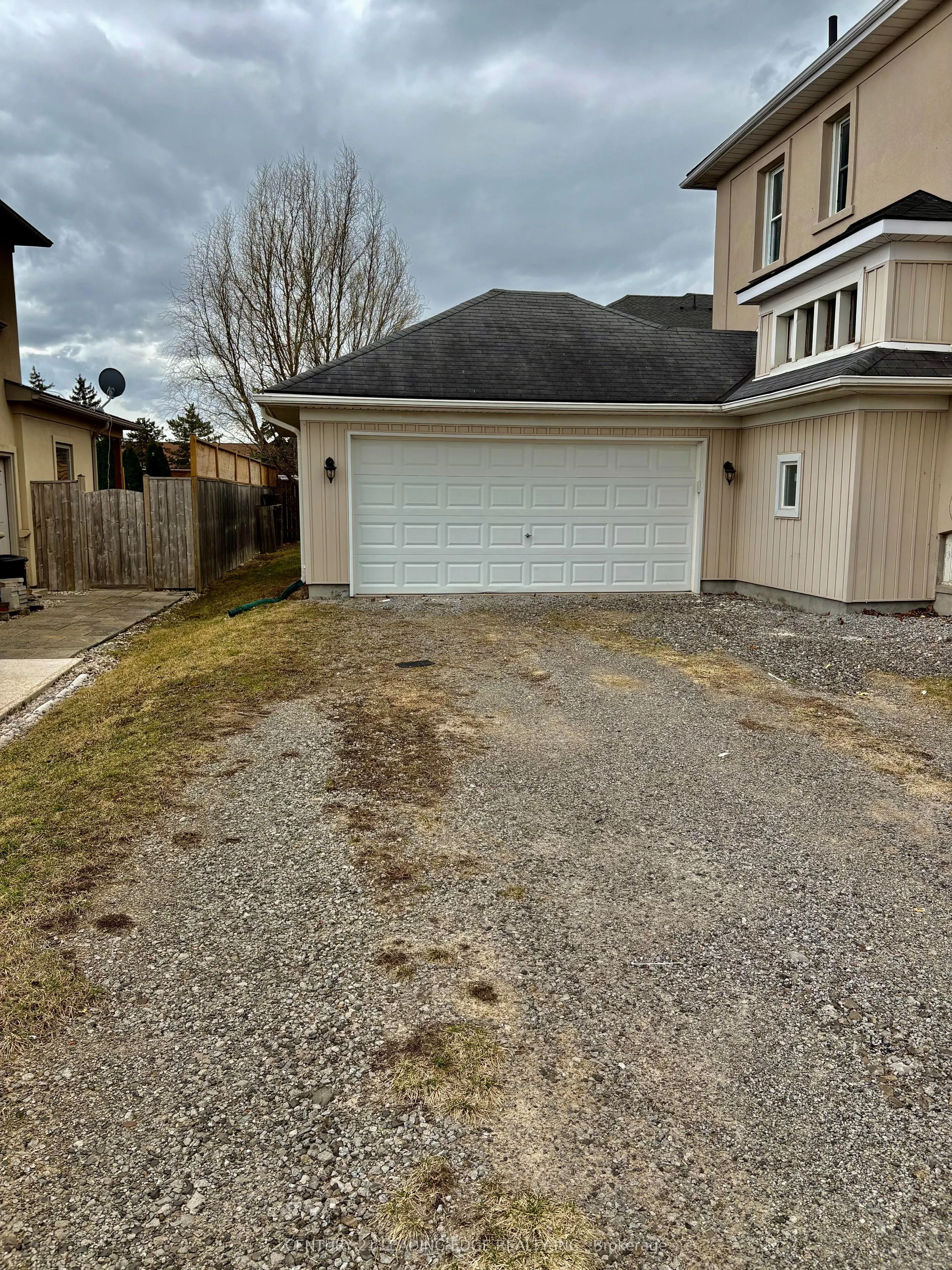 323 Queenston Road