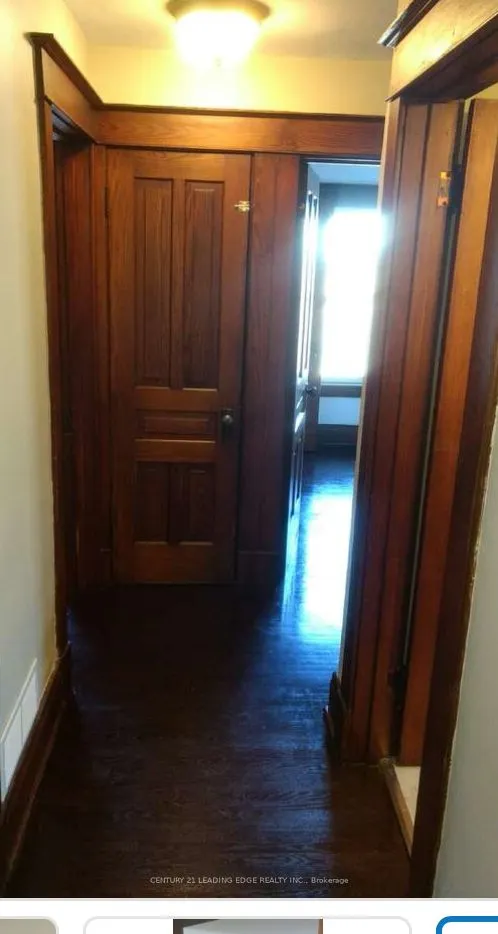 323 Queenston Road