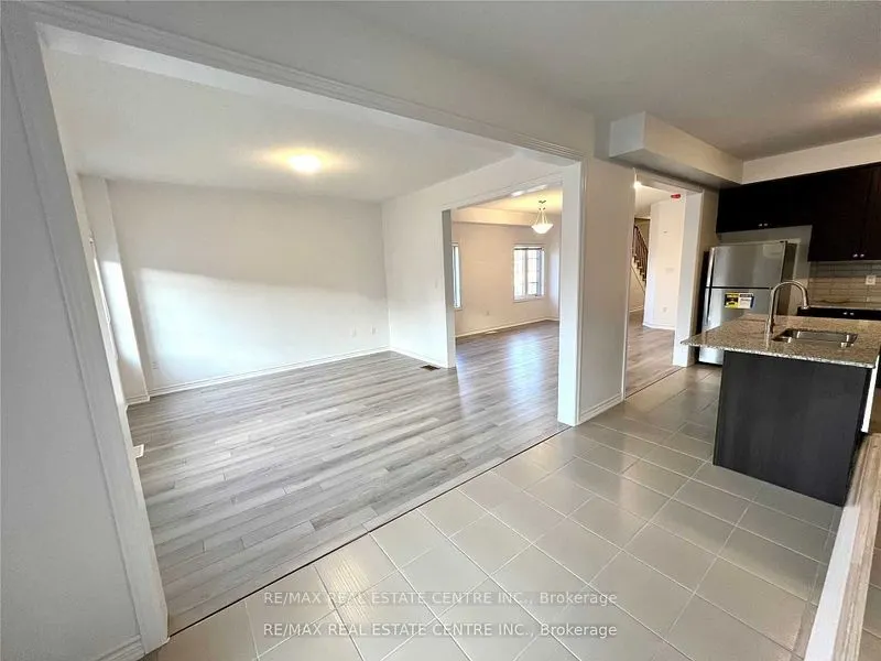 298 Ridley Crescent
