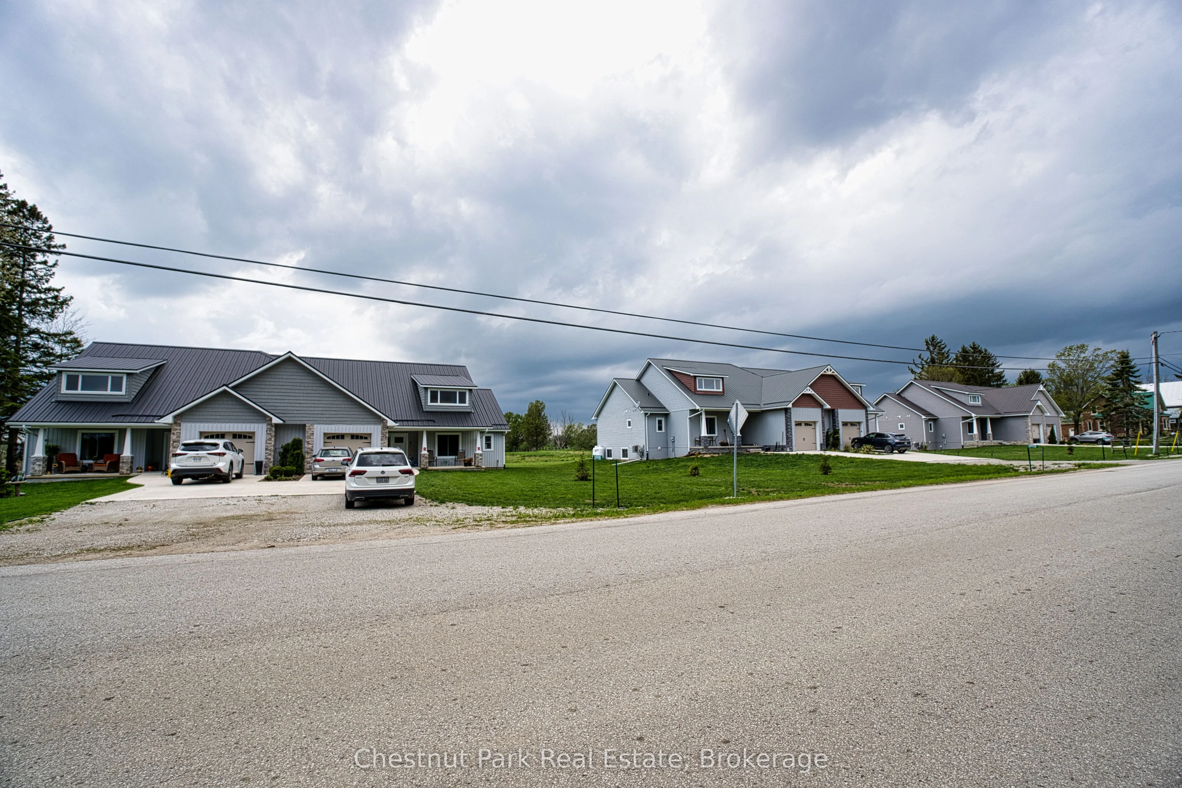 319916-319926 Kemble Rock Road