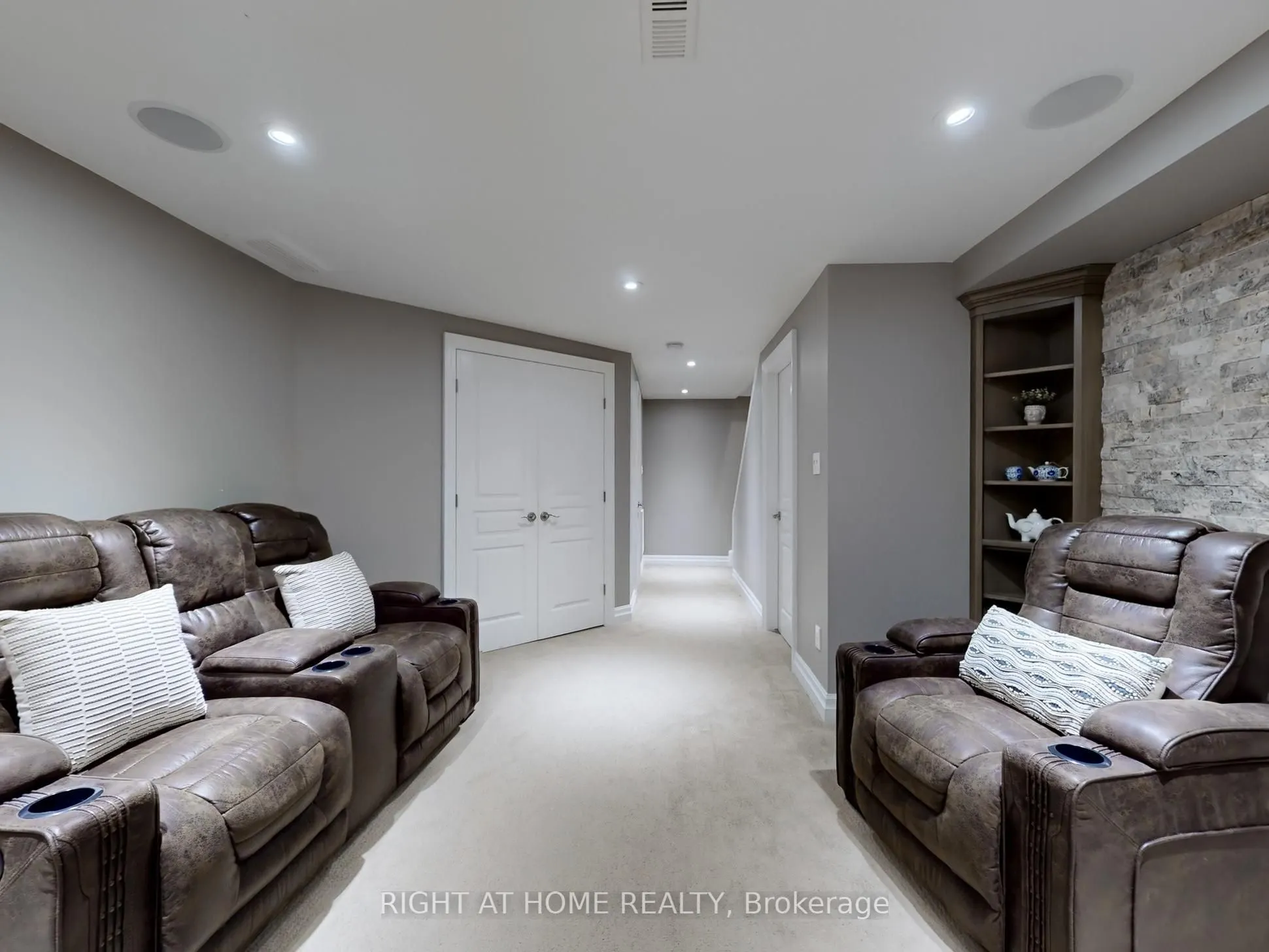 98 Willow Lane