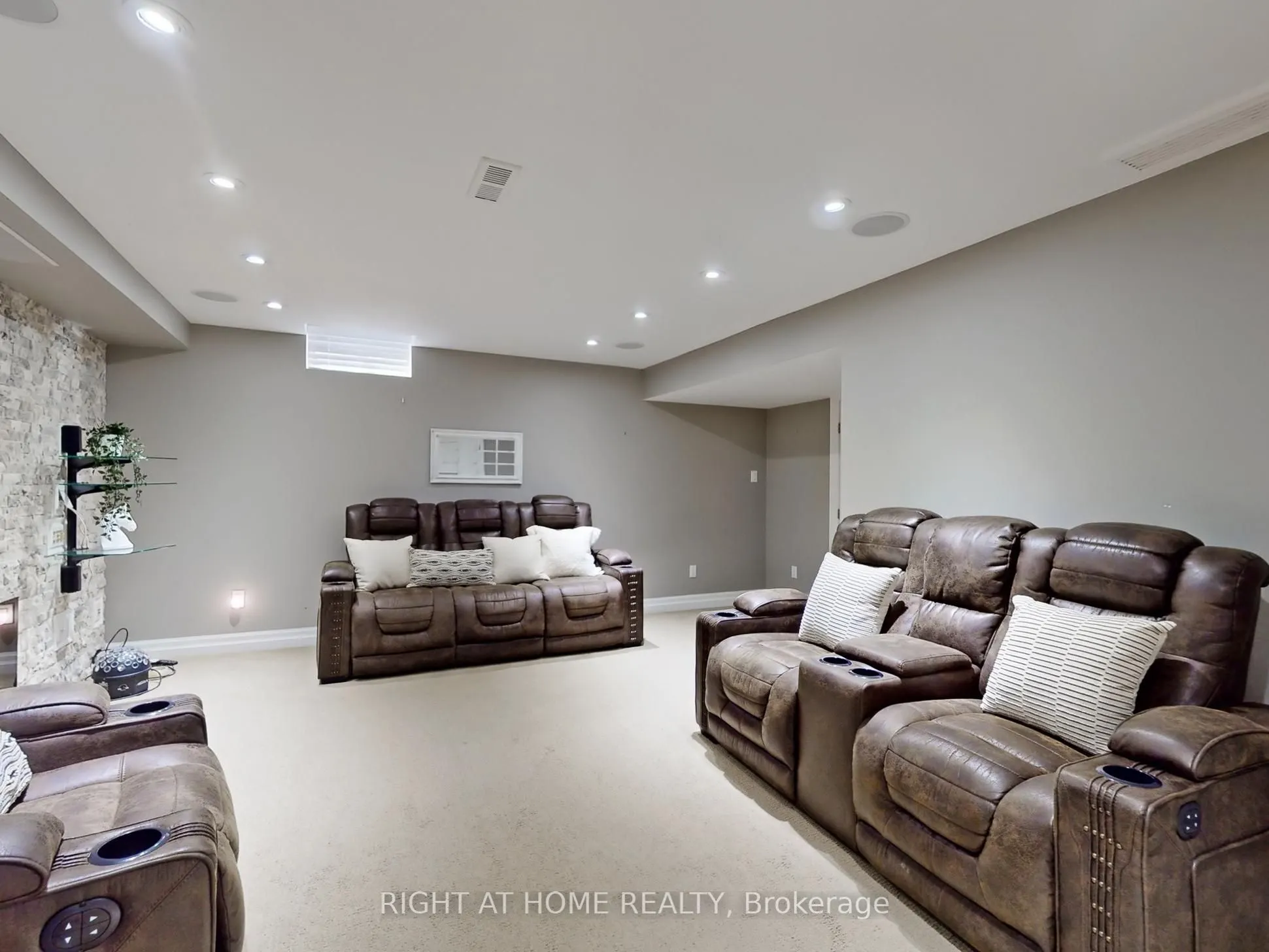 98 Willow Lane