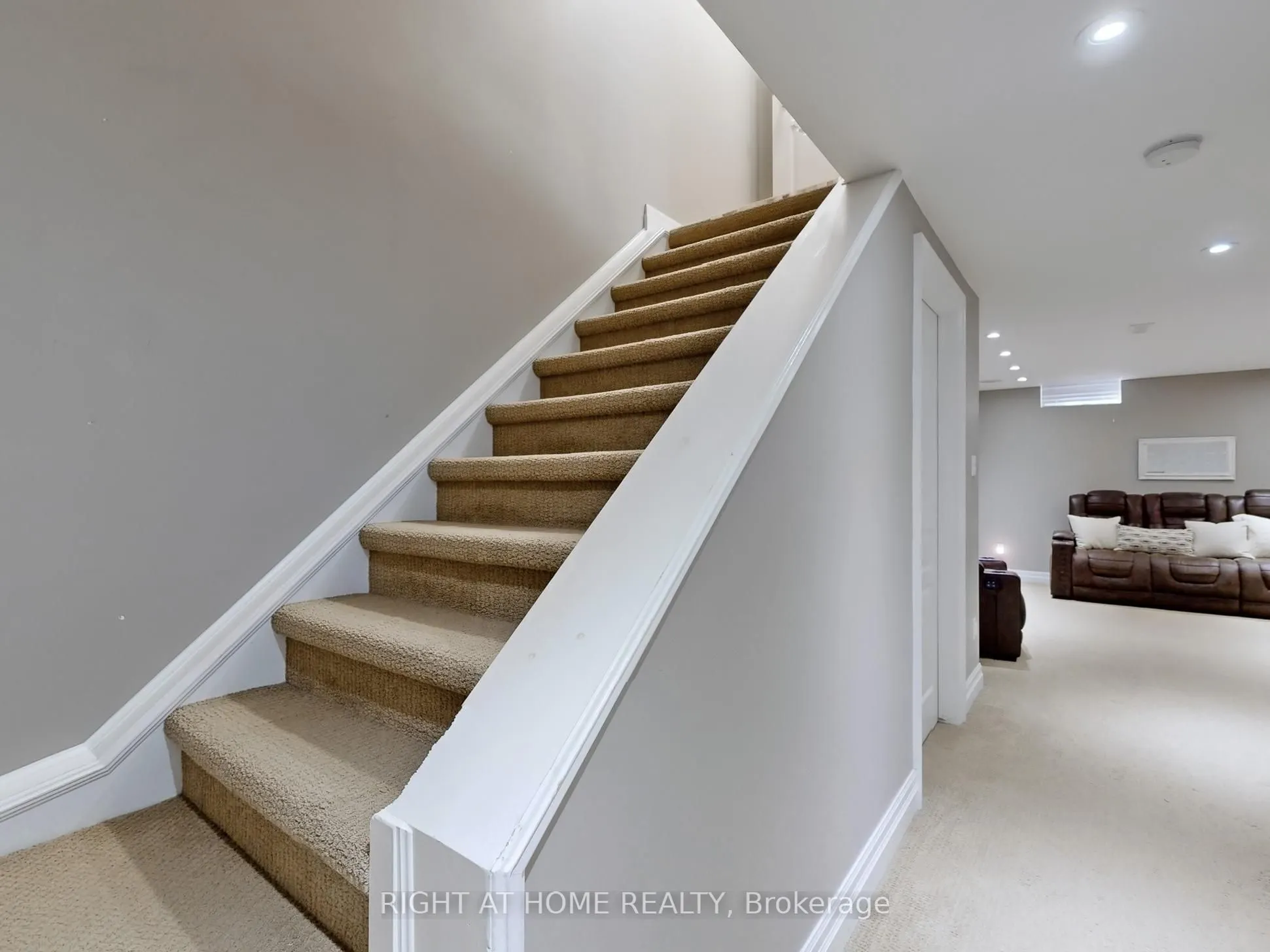 98 Willow Lane