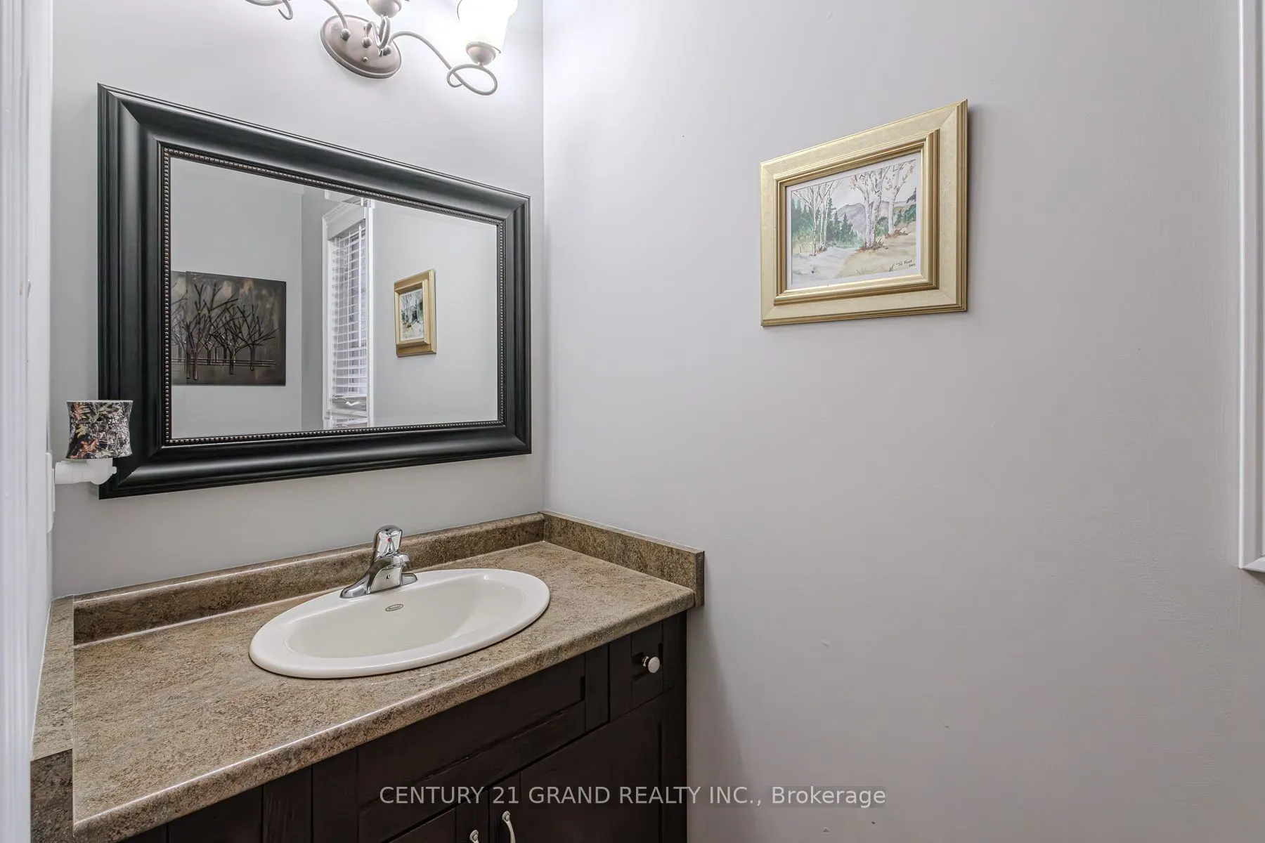 229 Springvalley Crescent