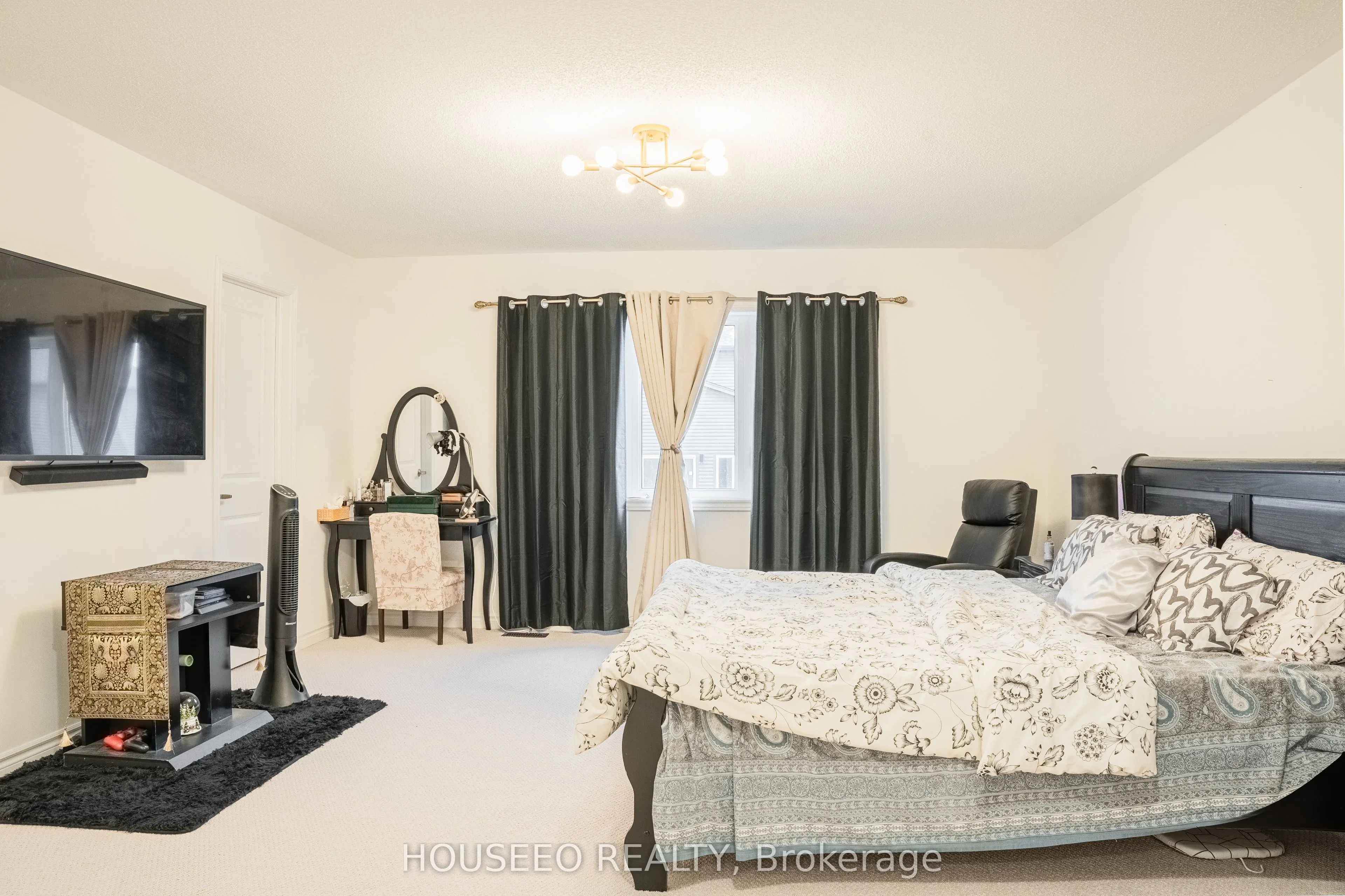 58 Oriole Crescent