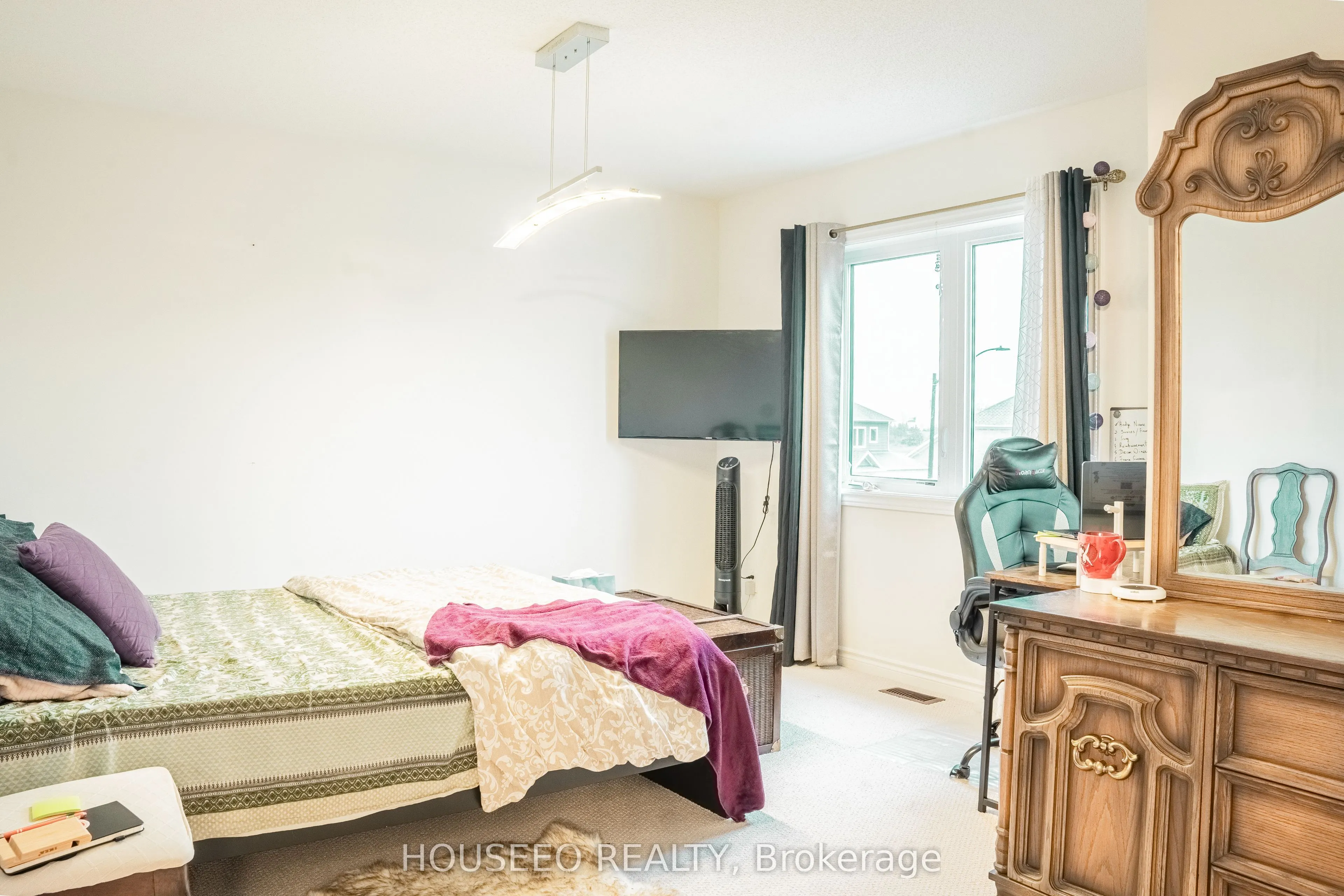58 Oriole Crescent