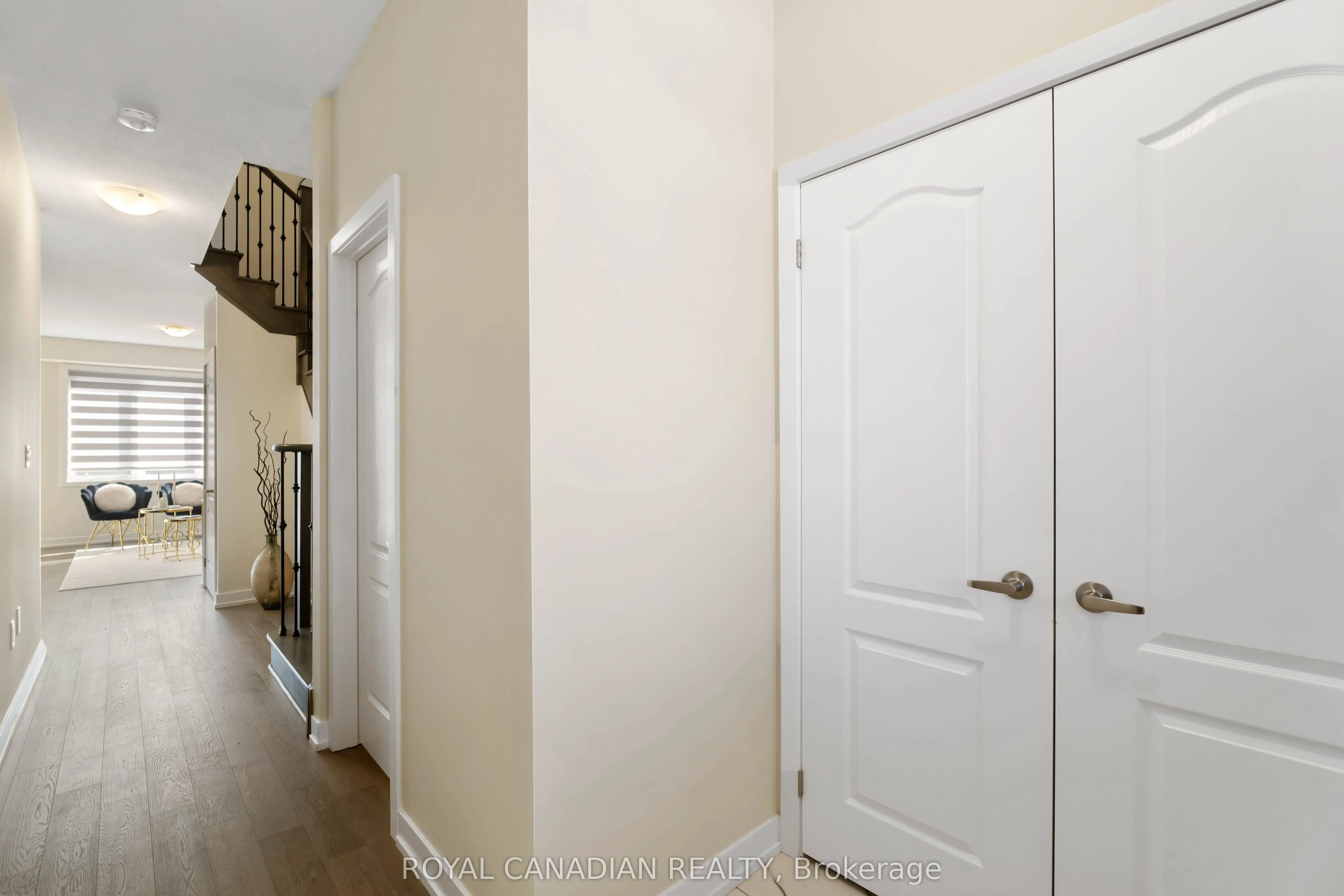 10 Lemon Avenue