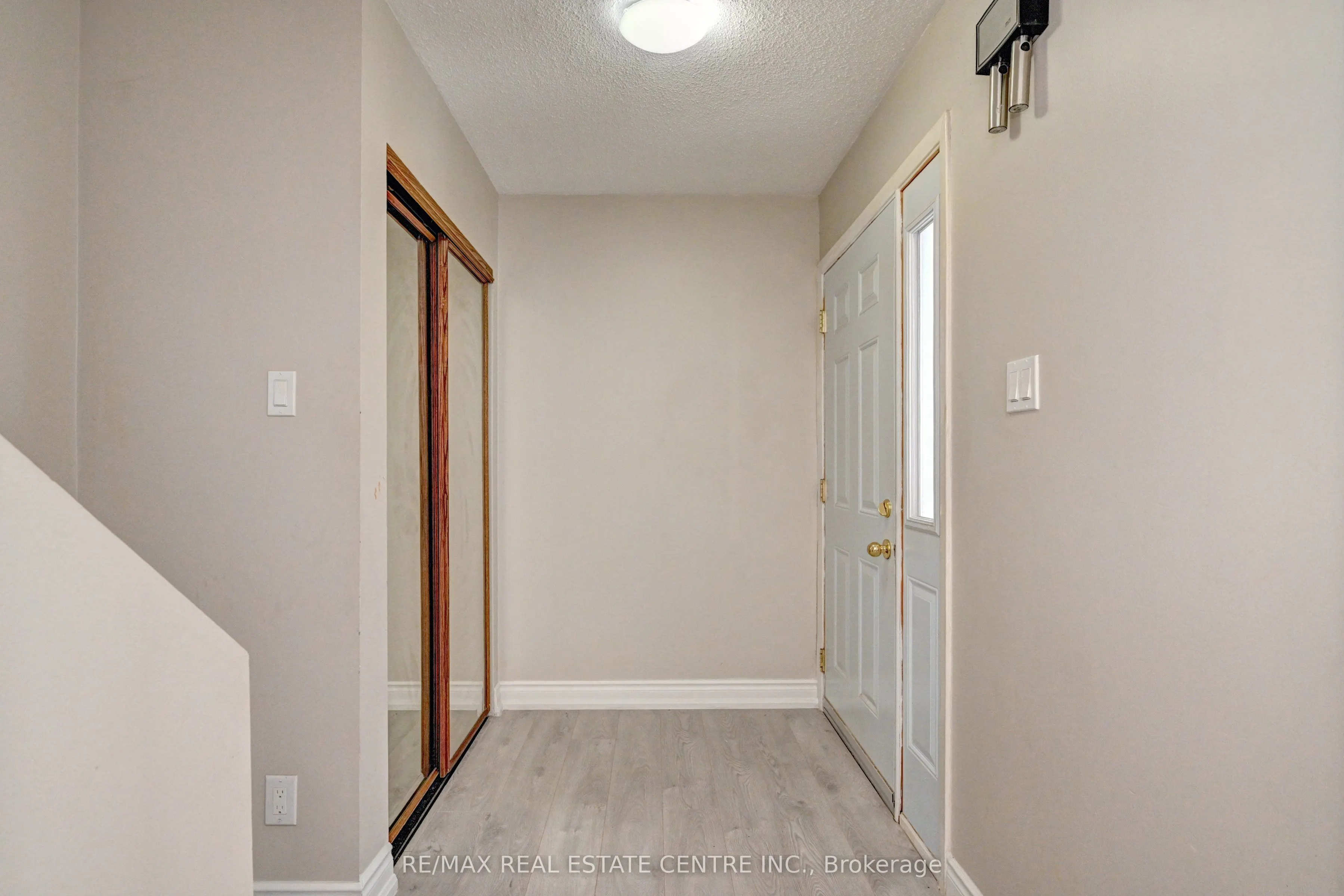 405 Keats Way #2