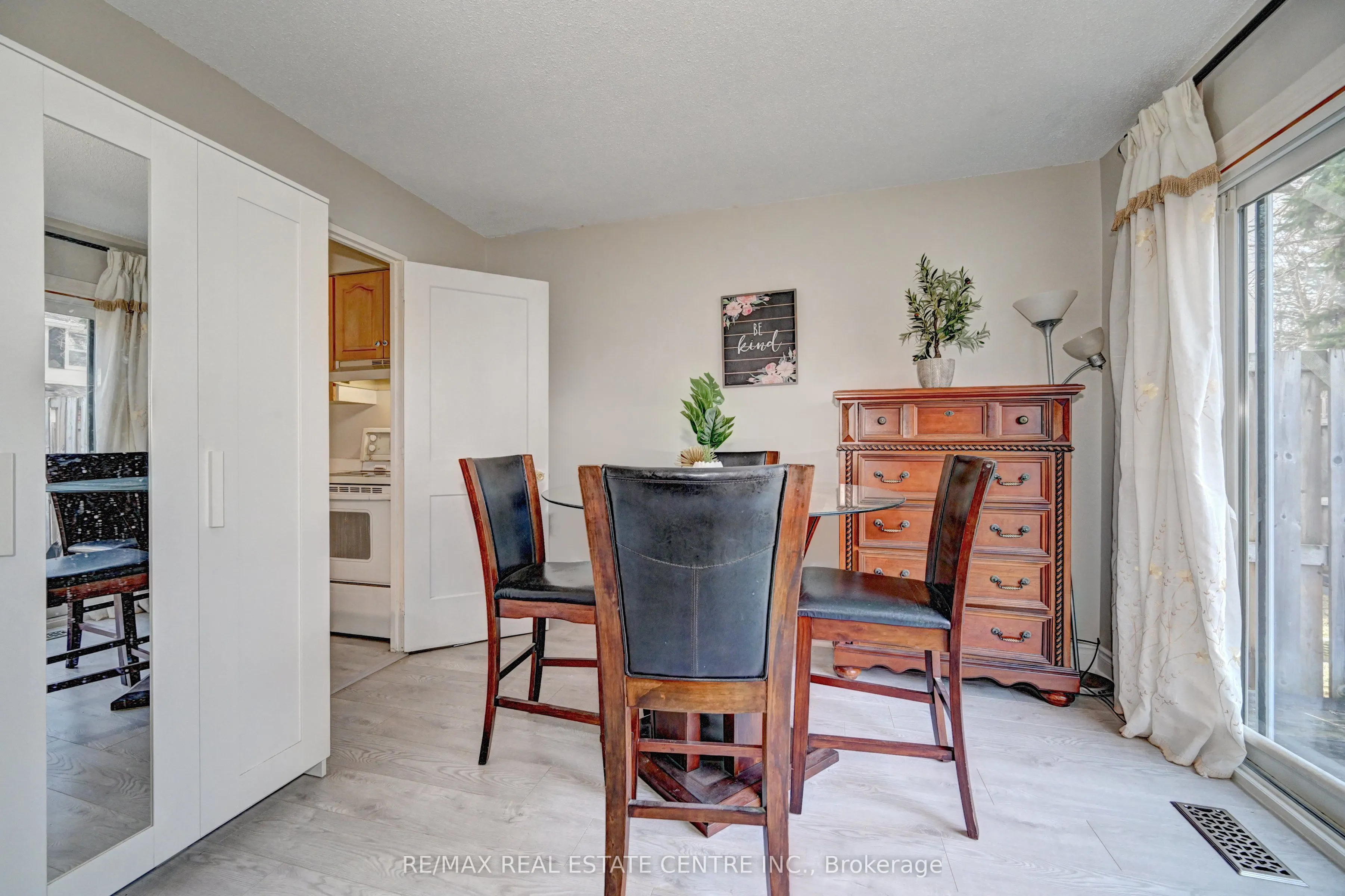 405 Keats Way #2