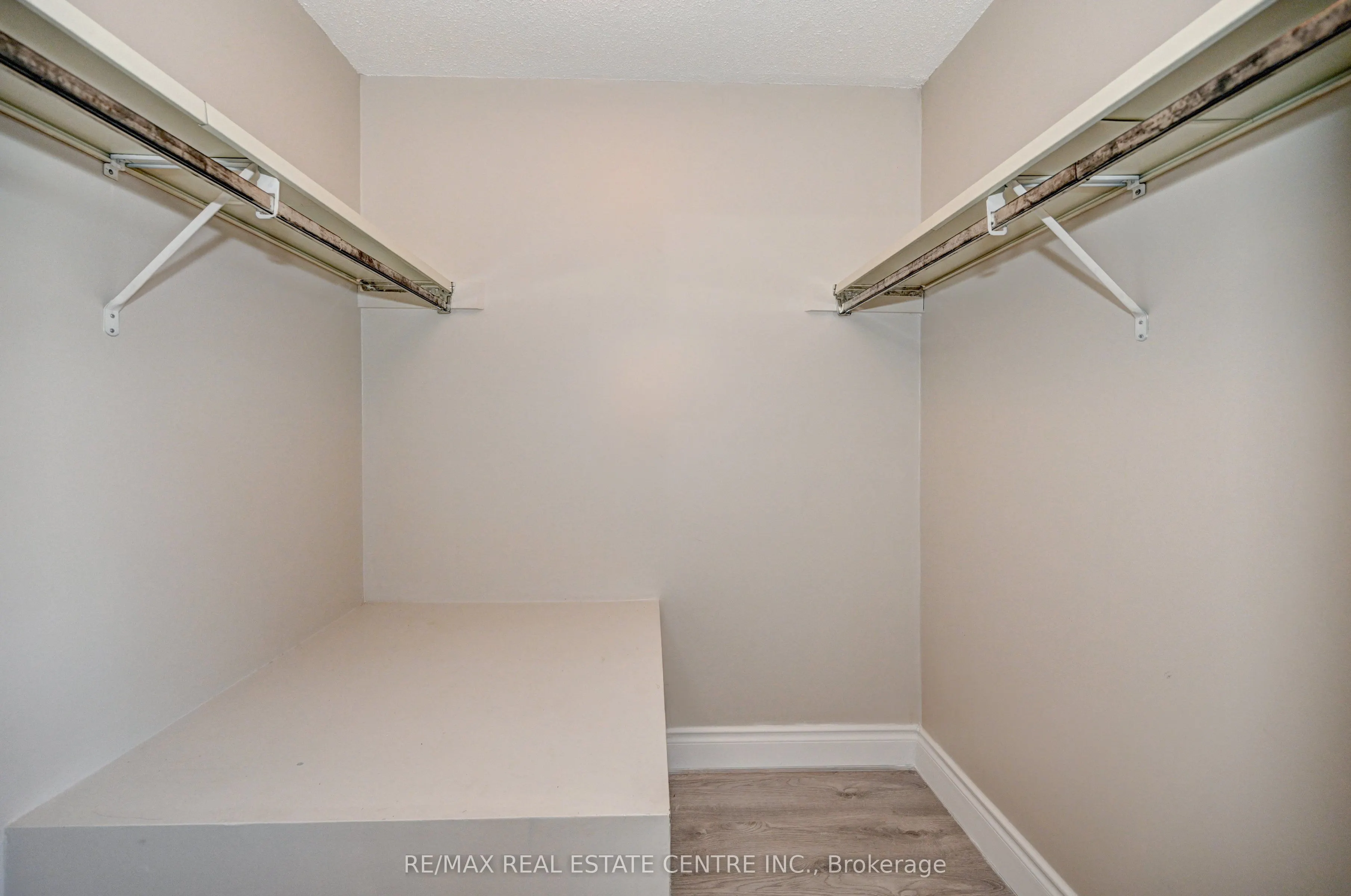 405 Keats Way #2