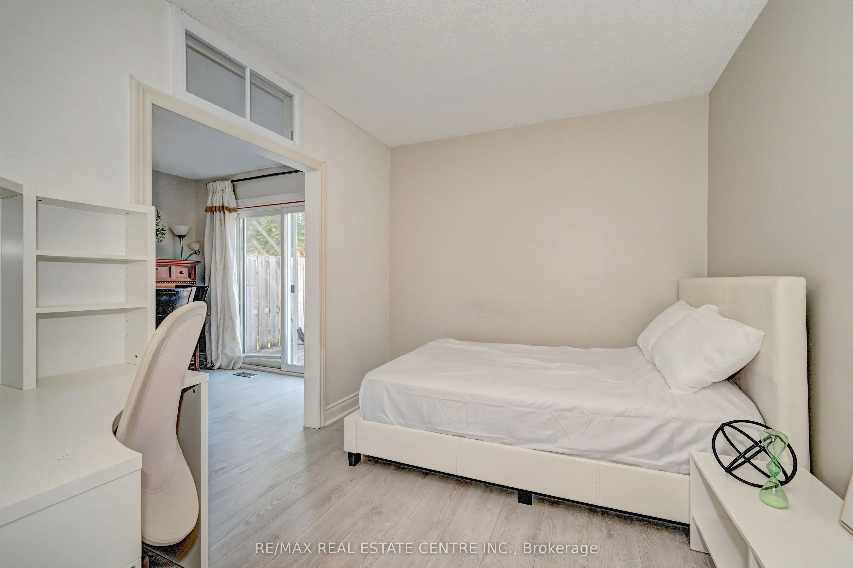 405 Keats Way #2
