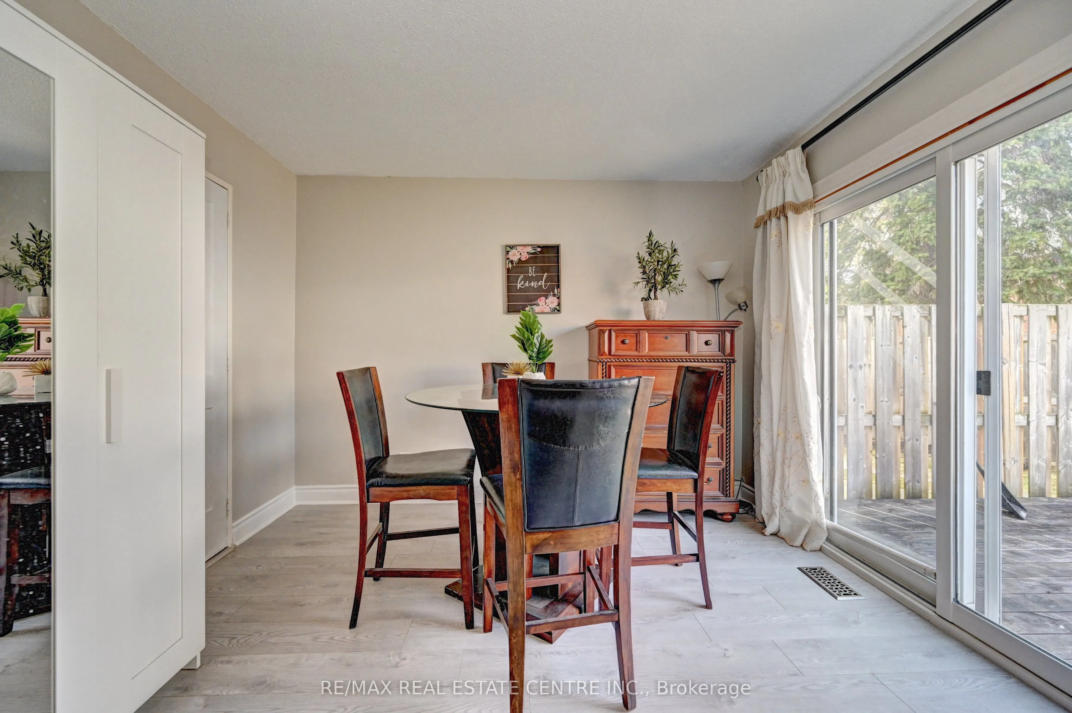 405 Keats Way #2