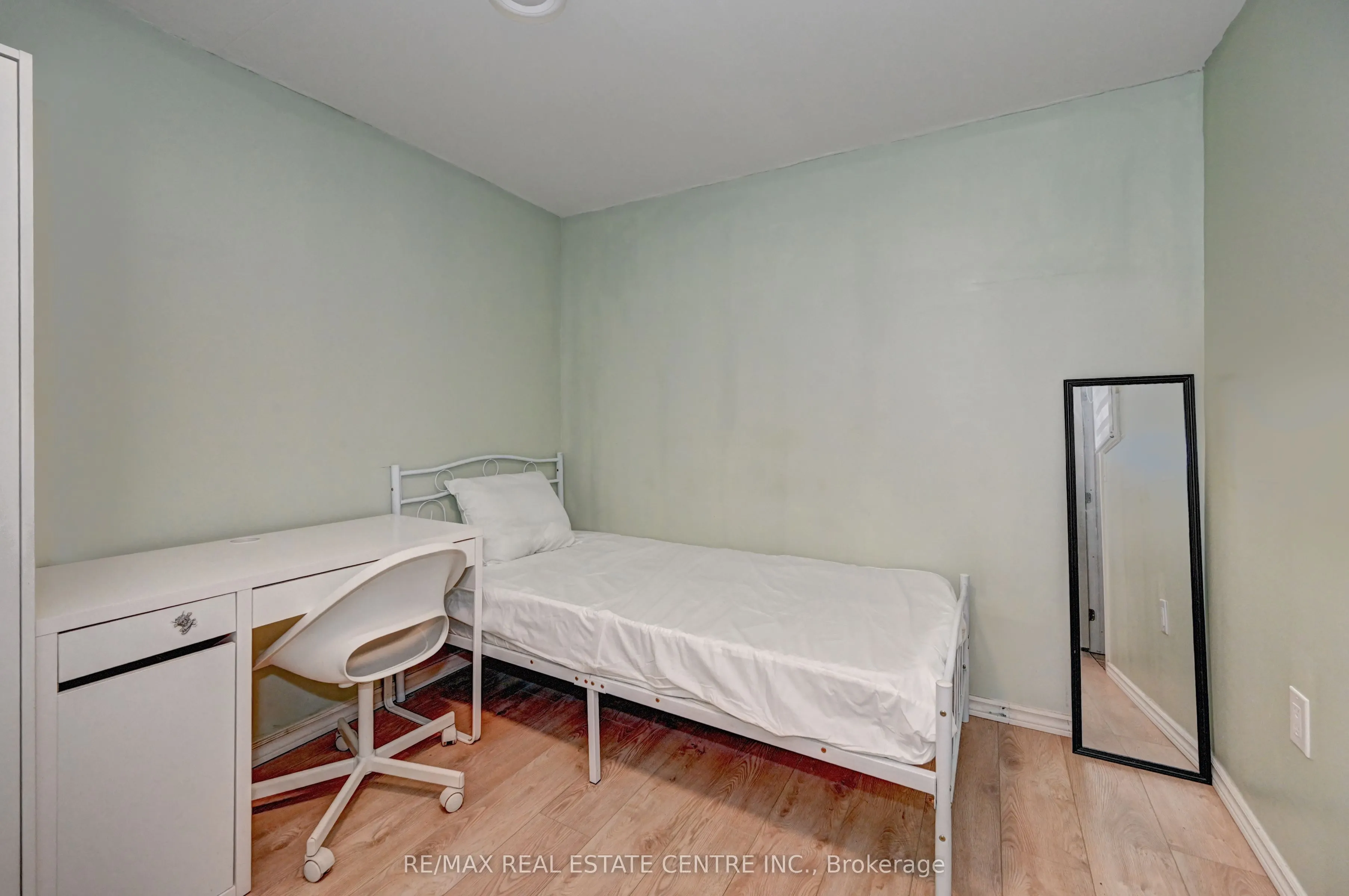 405 Keats Way #2