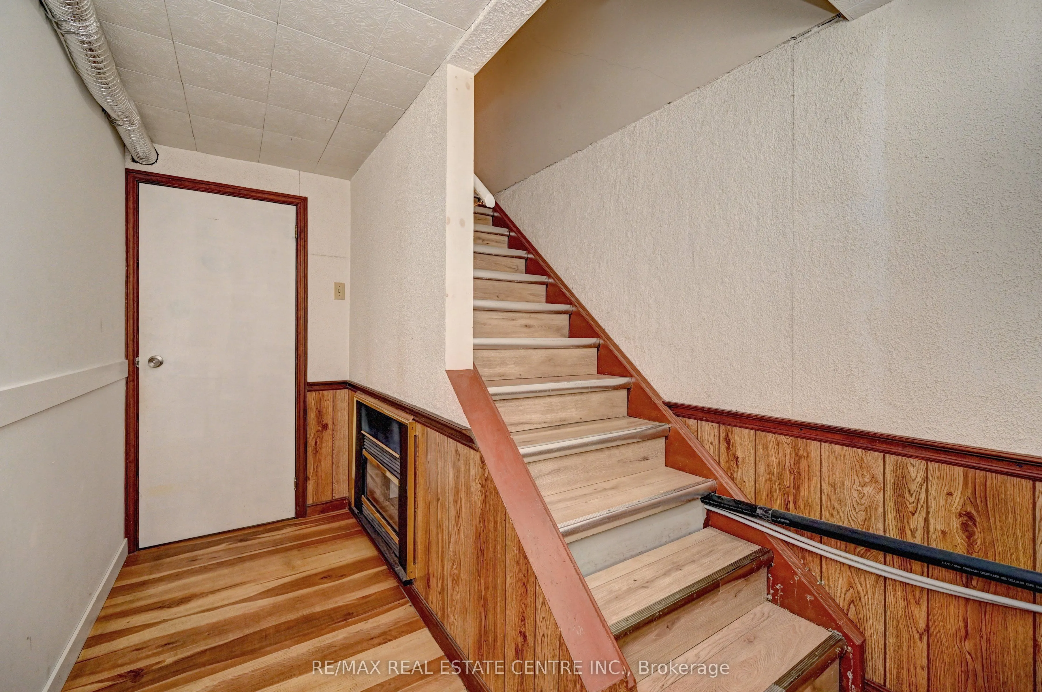 405 Keats Way #2