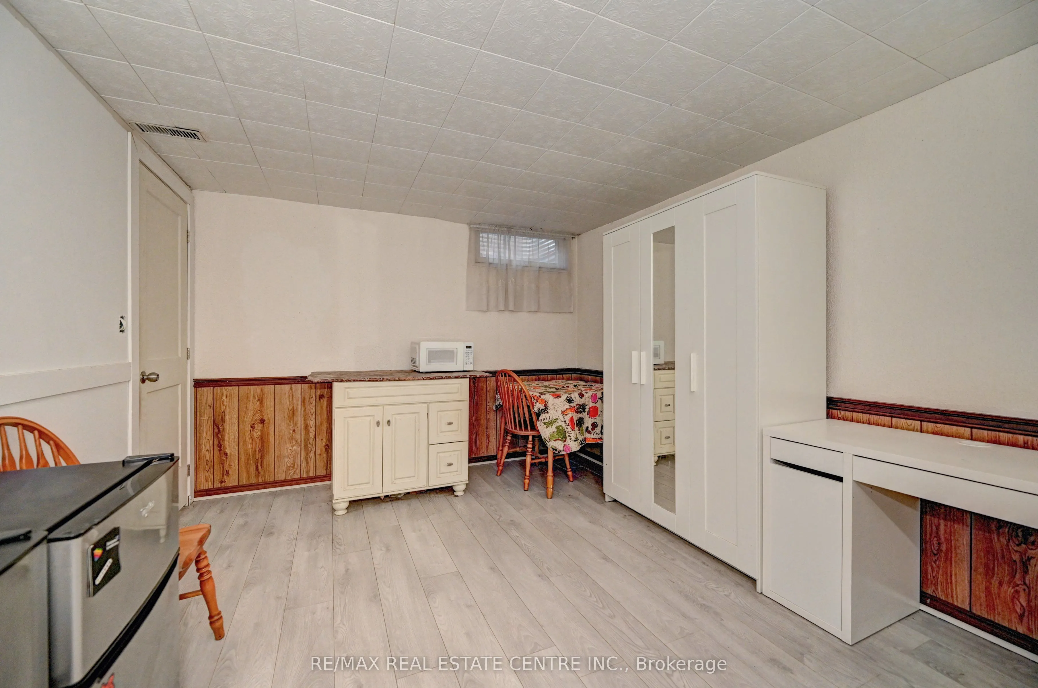 405 Keats Way #2