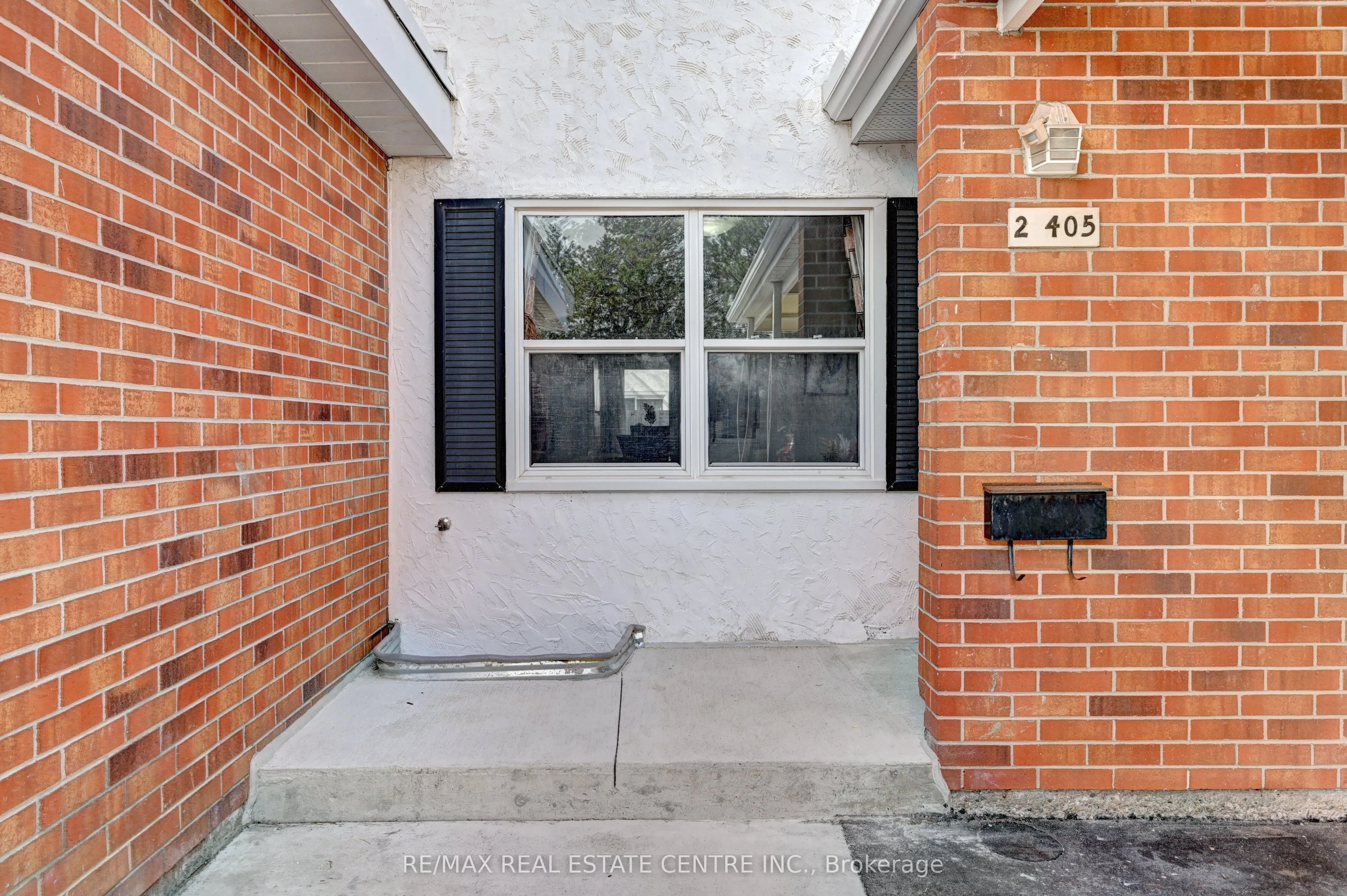 405 Keats Way #2