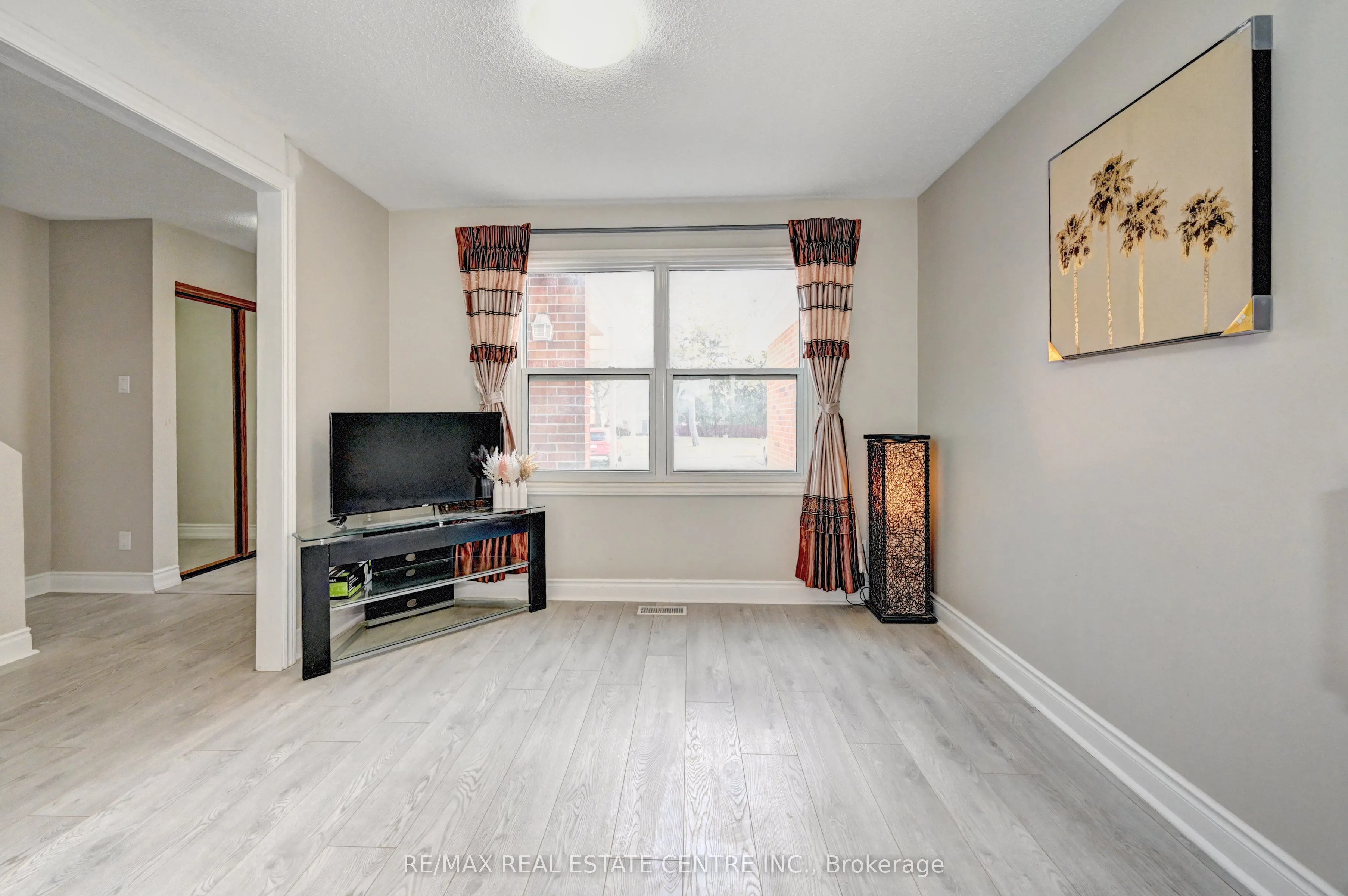 405 Keats Way #2