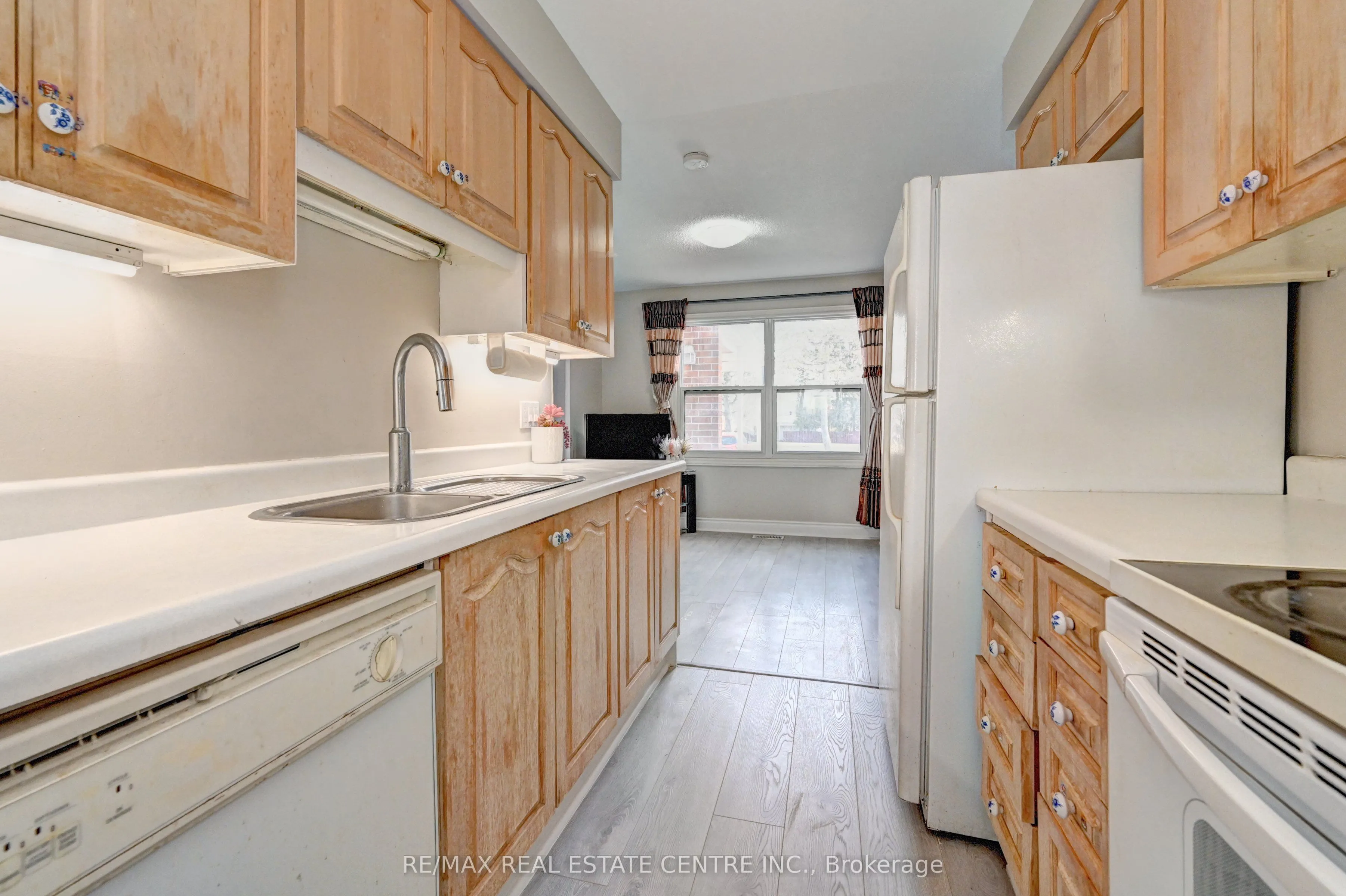 405 Keats Way #2