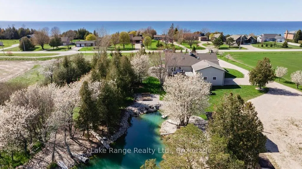 737 Lake Range Drive