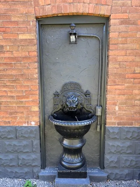 25 Isabel Street