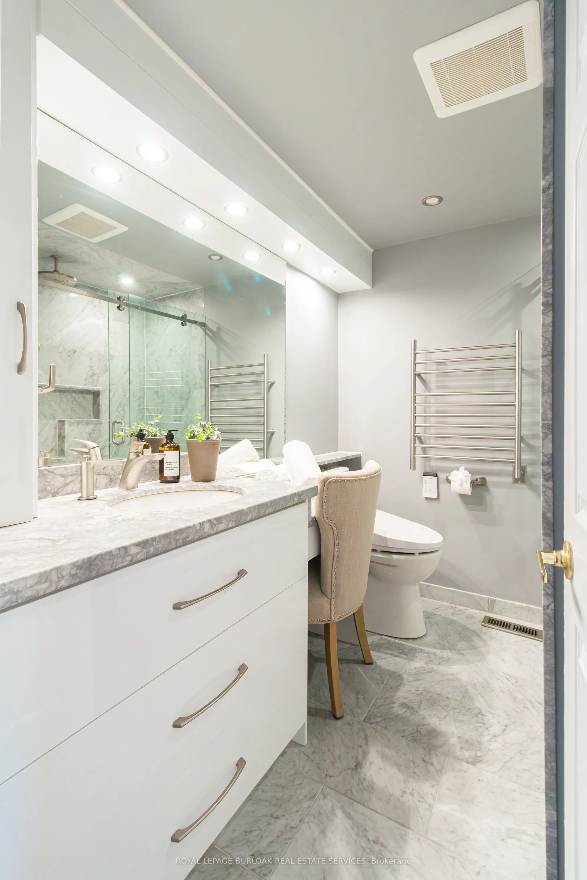 1155 Paramount Drive #22