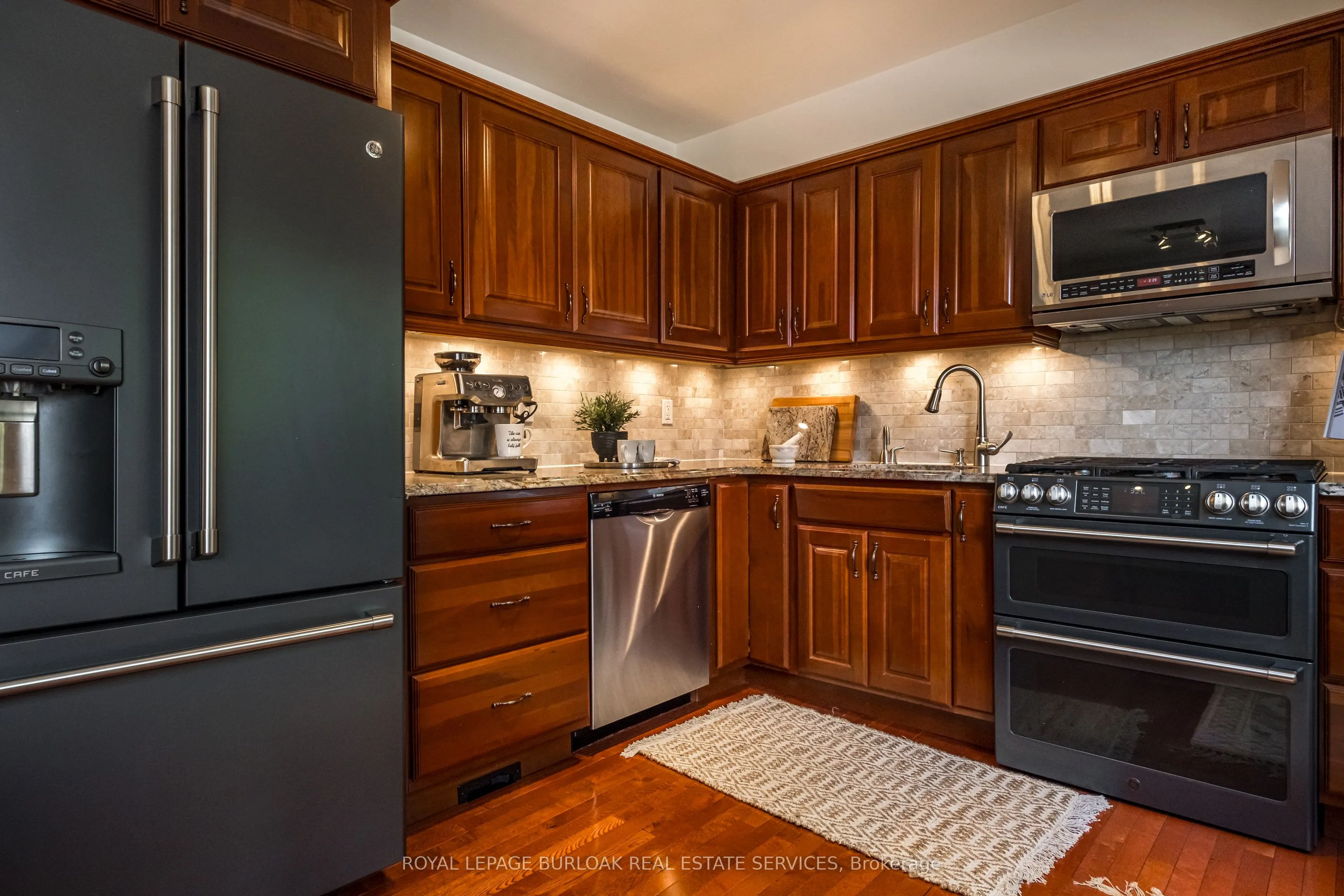 1155 Paramount Drive #22