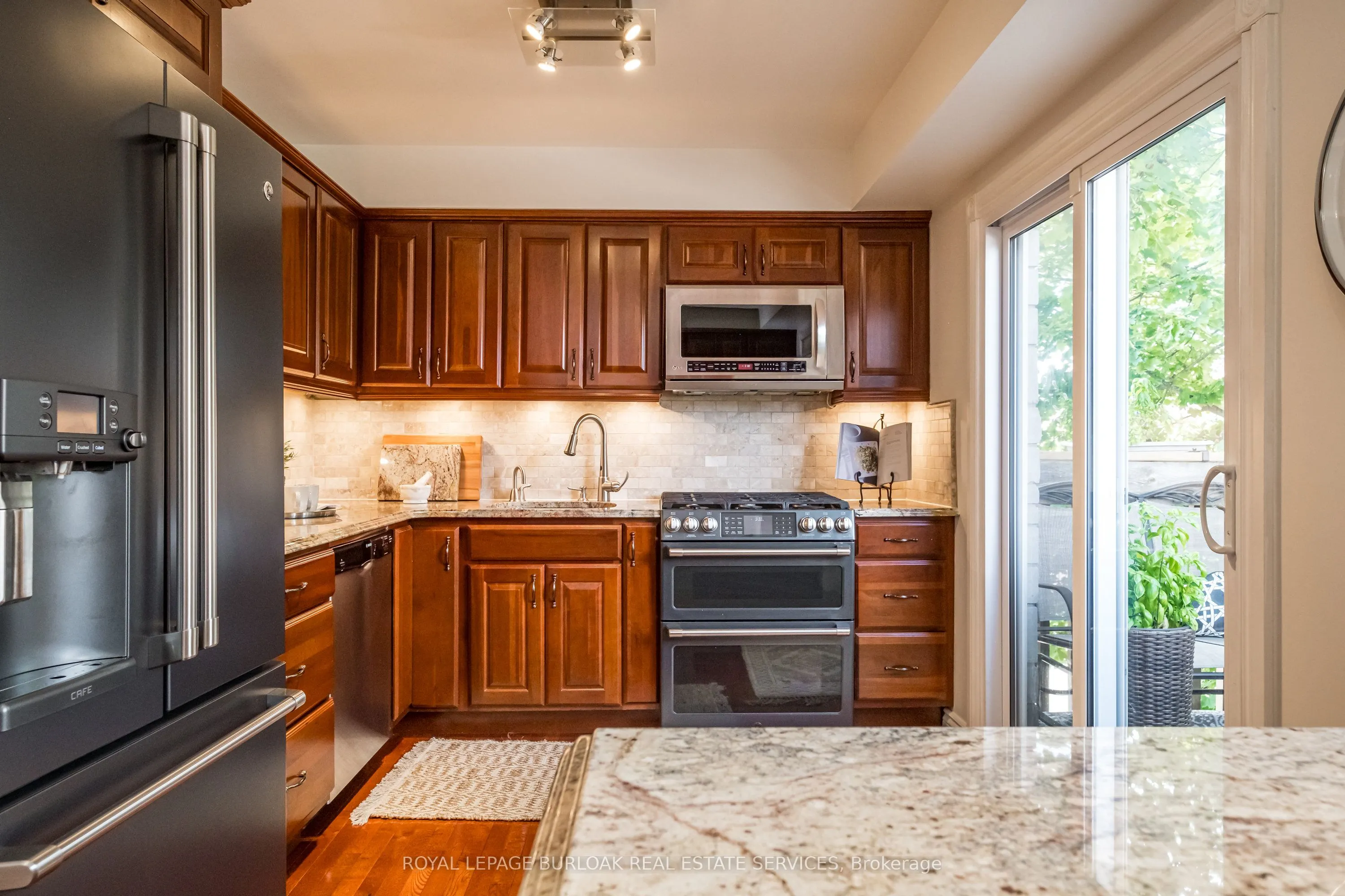 1155 Paramount Drive #22