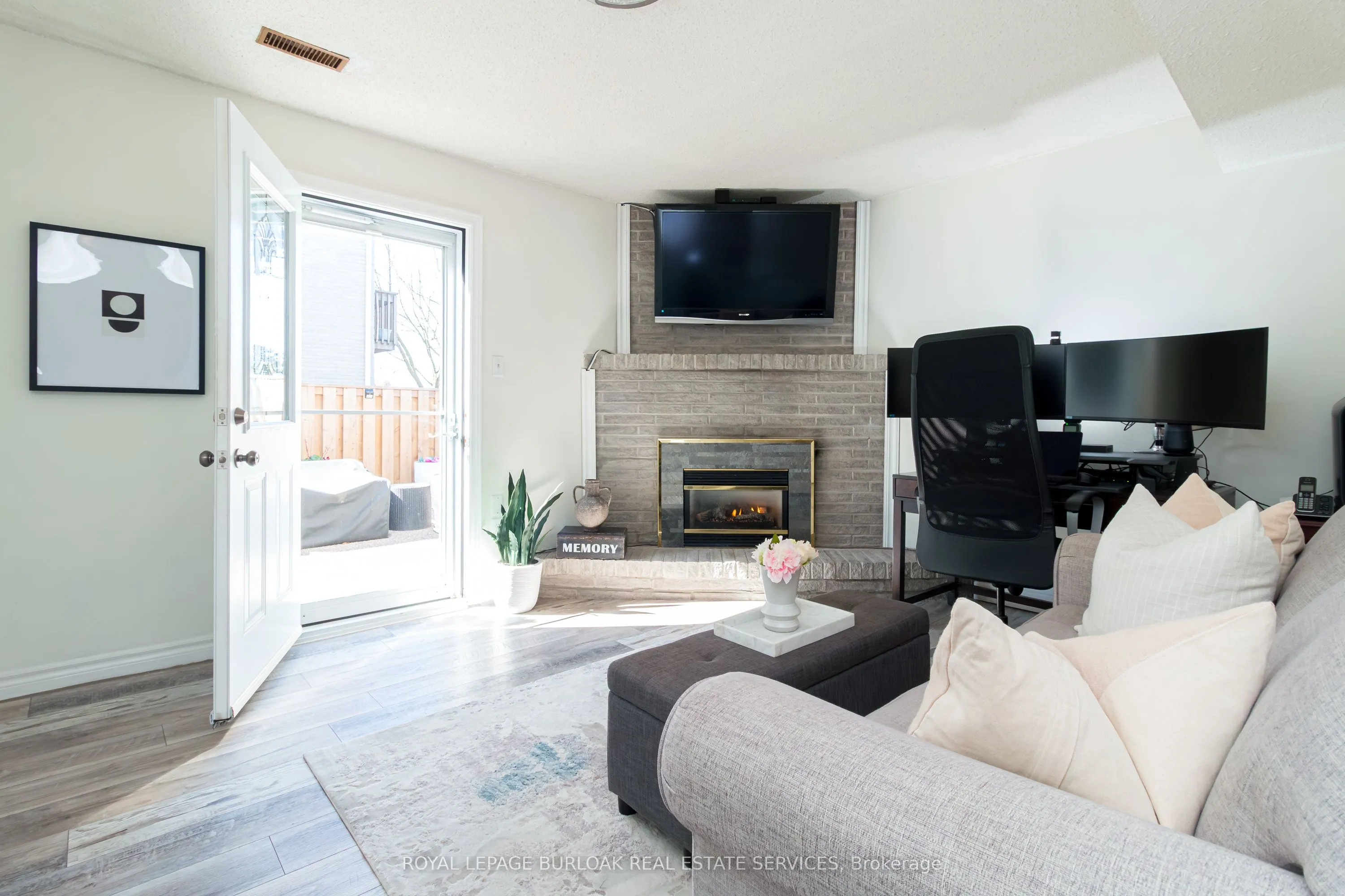 1155 Paramount Drive #22