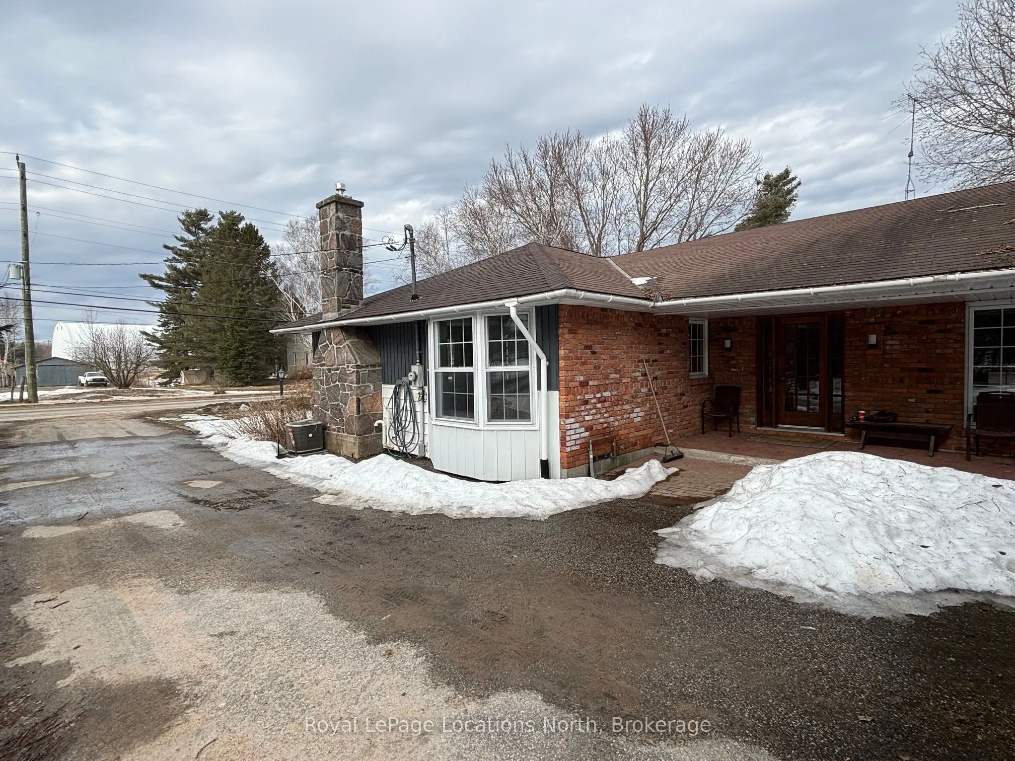 272 Yonge Street