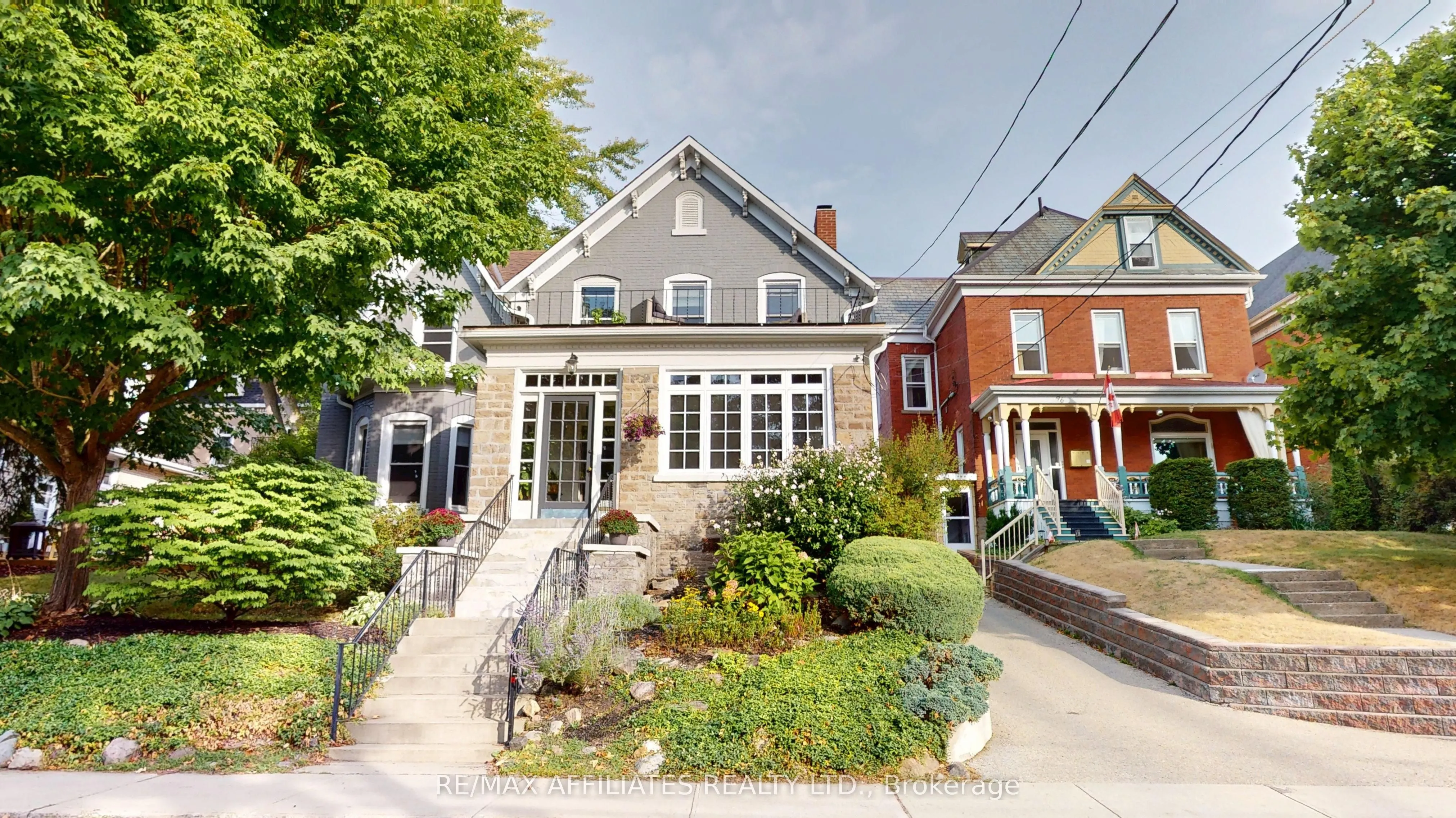 92 Pine Street