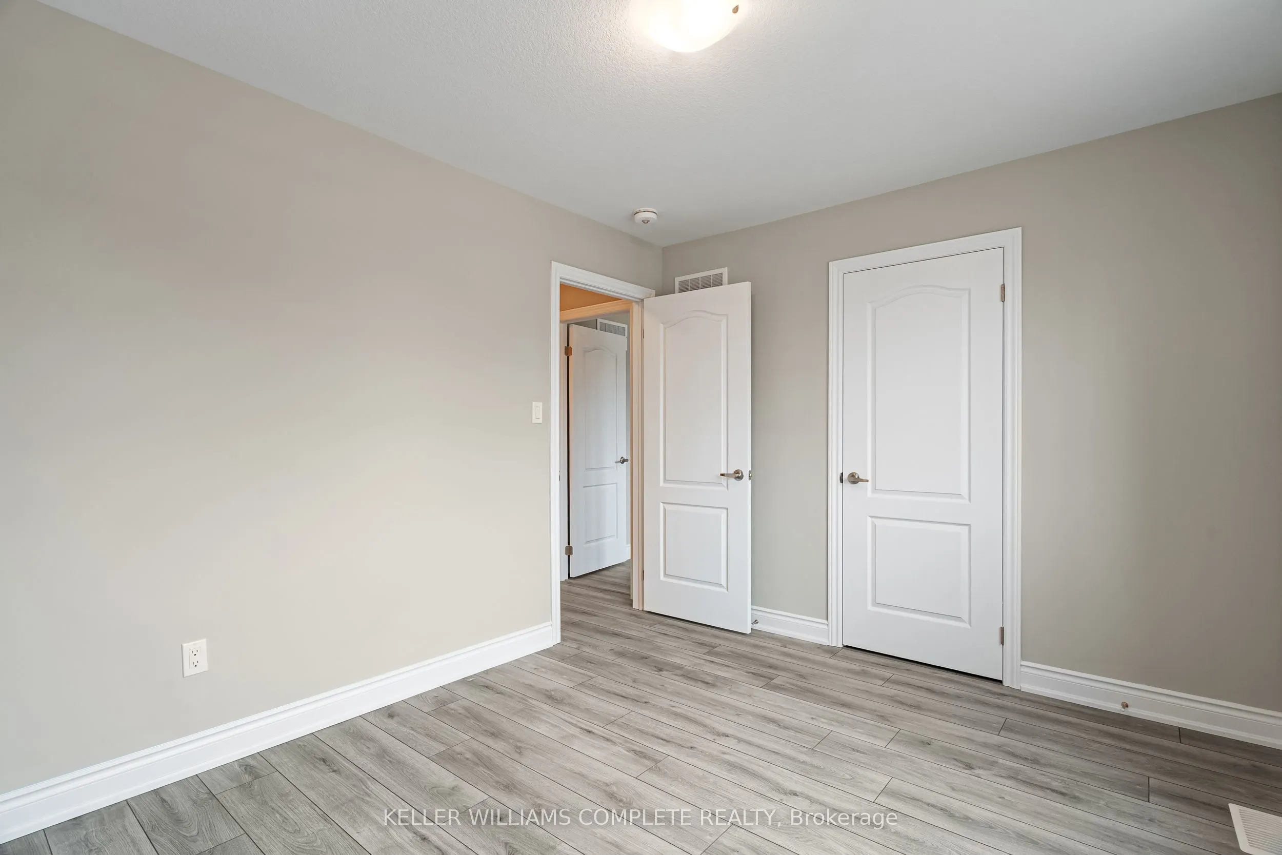 15 Venture Way