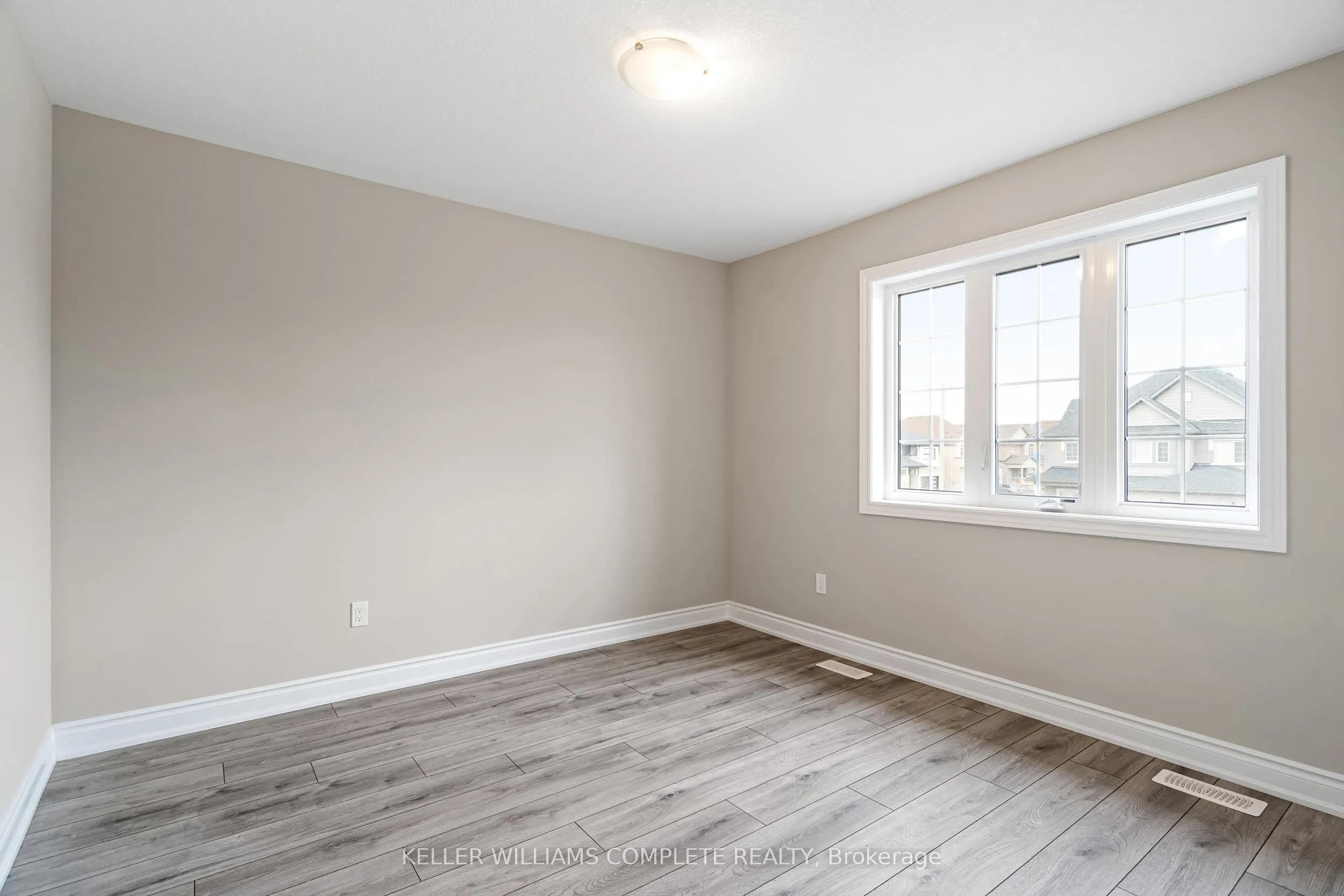 15 Venture Way