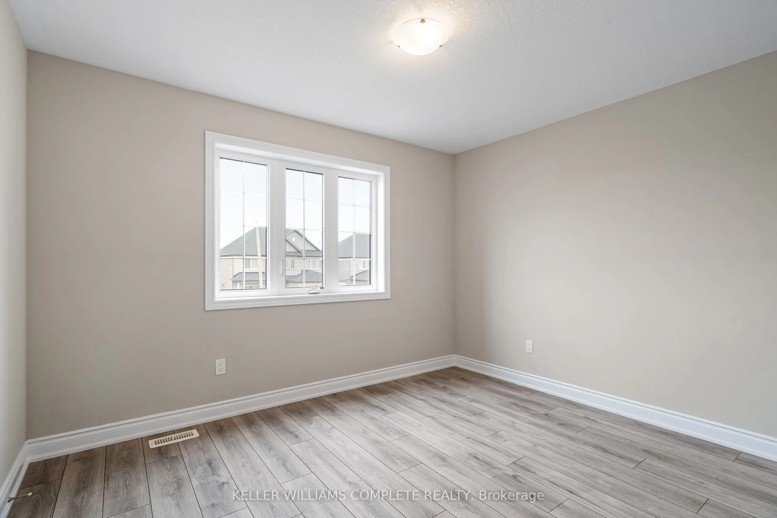 15 Venture Way