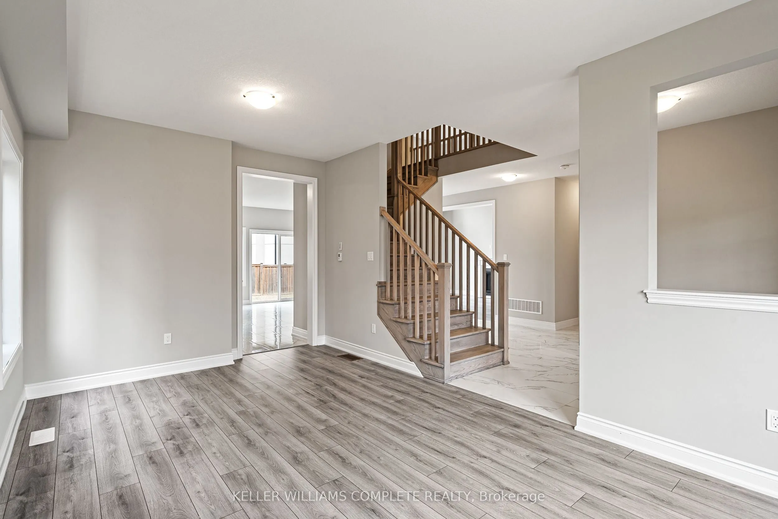 15 Venture Way