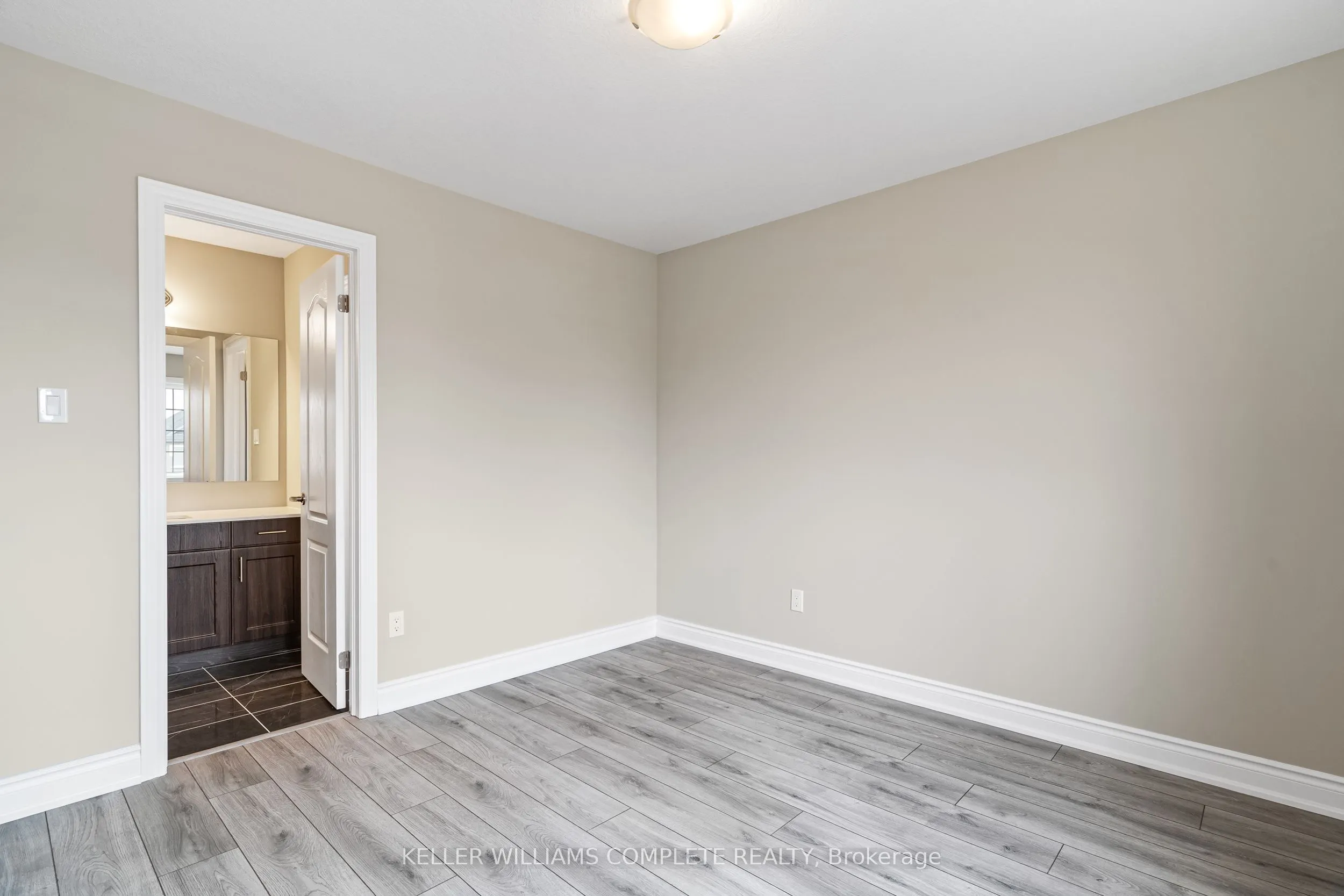 15 Venture Way