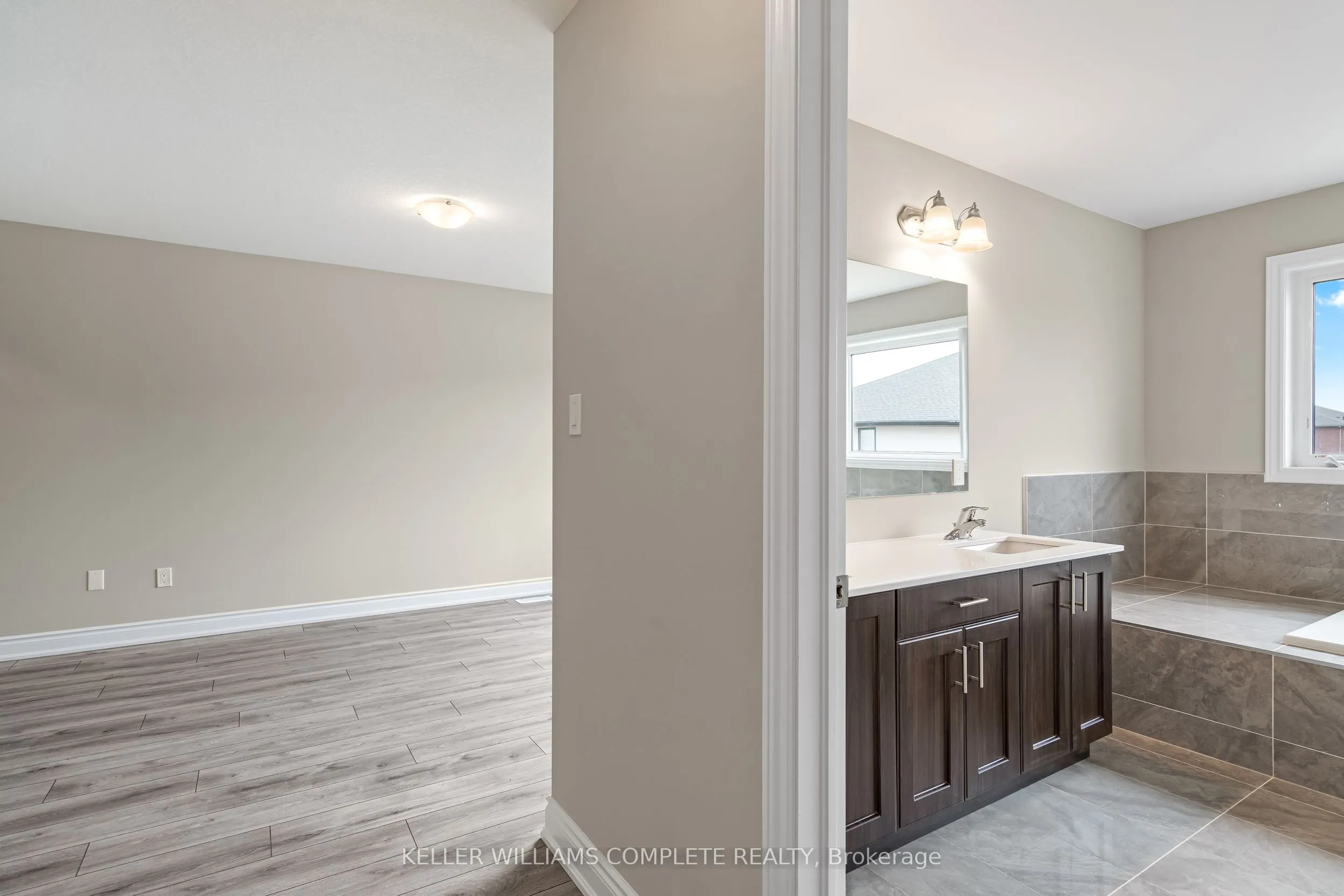 15 Venture Way
