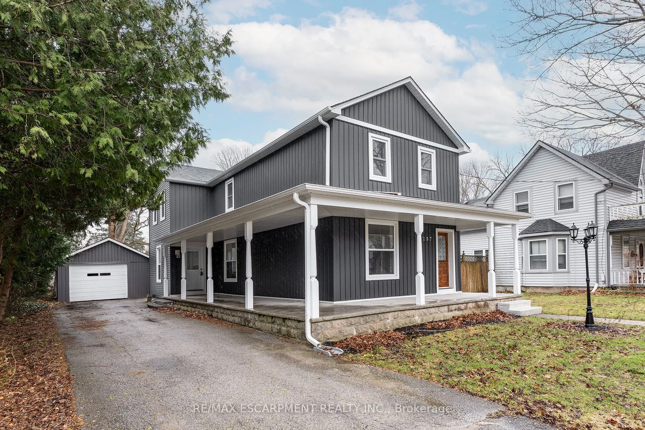 237 MAIN Street E