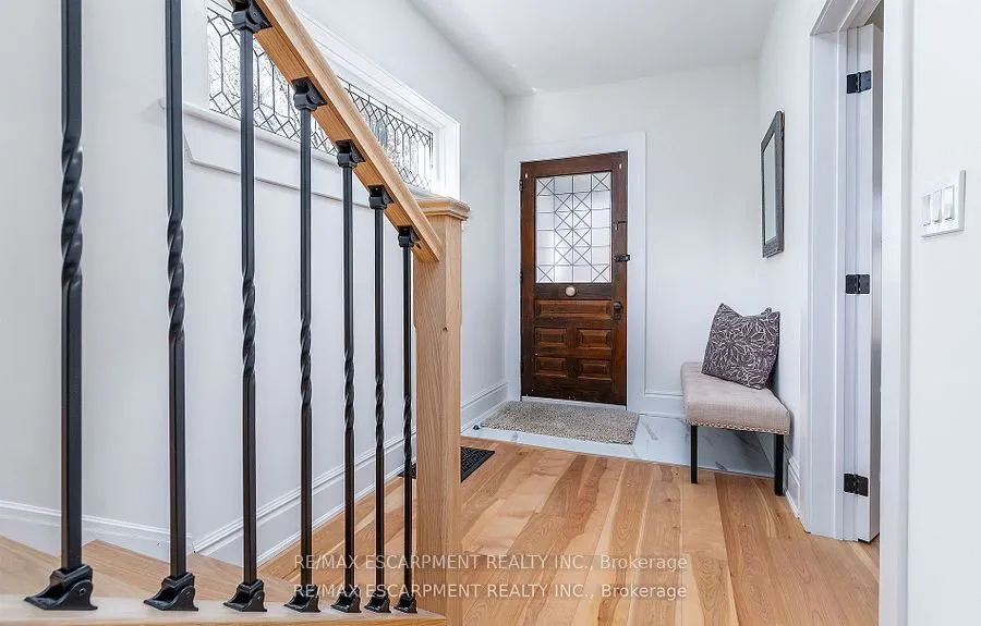 237 MAIN Street E