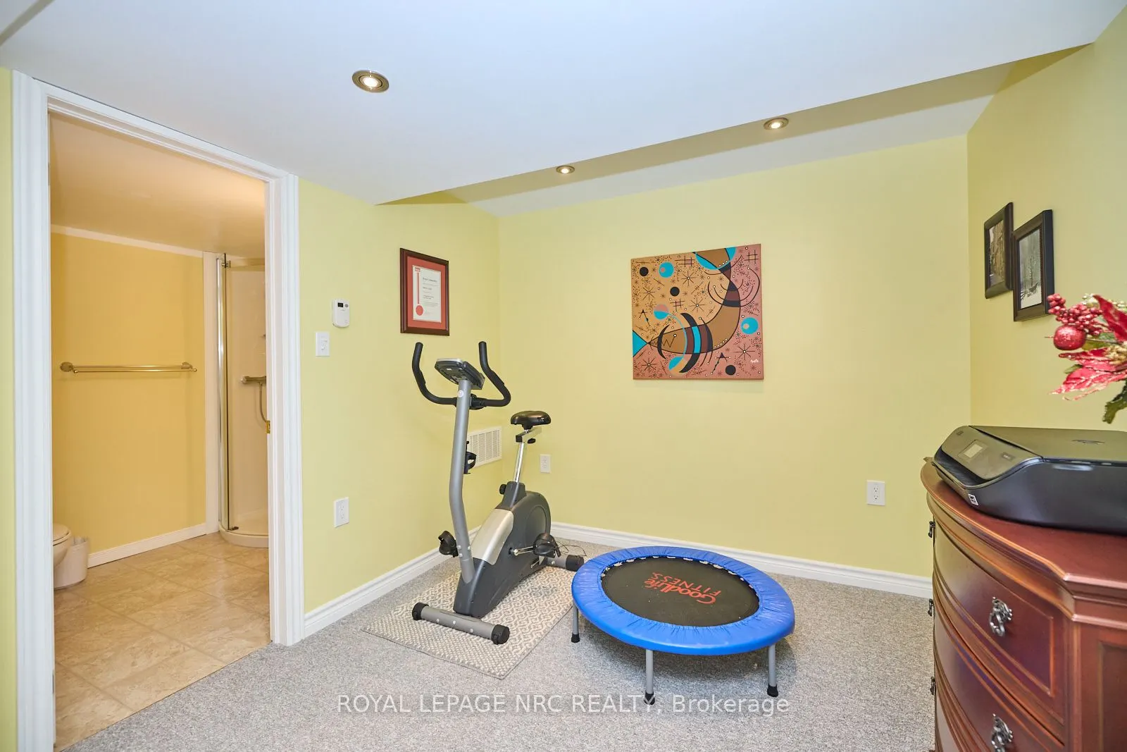 4 Alex Grant Place